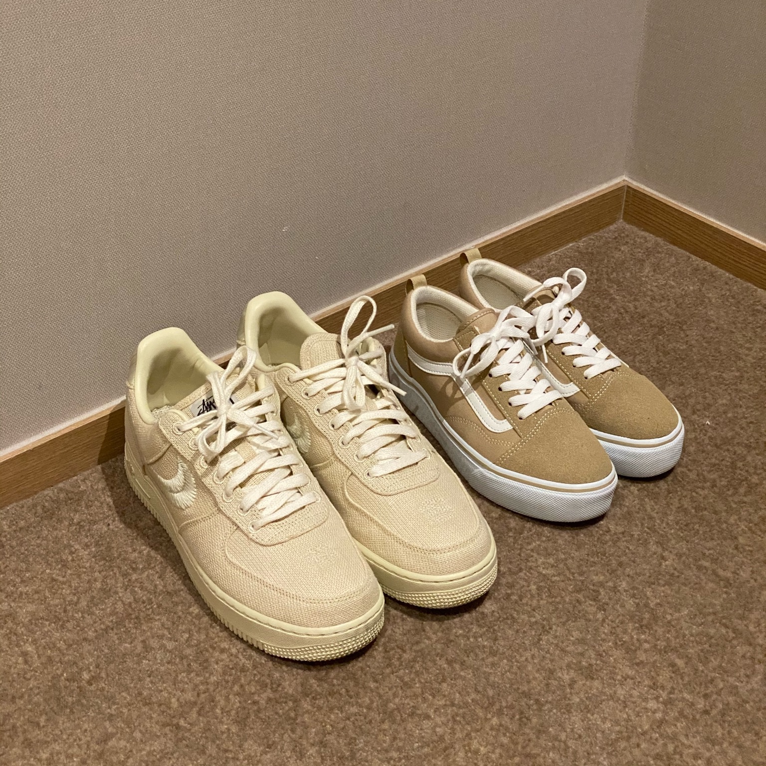 Nike x Stussy Air Force 1 Low Fossil 착용 스타일