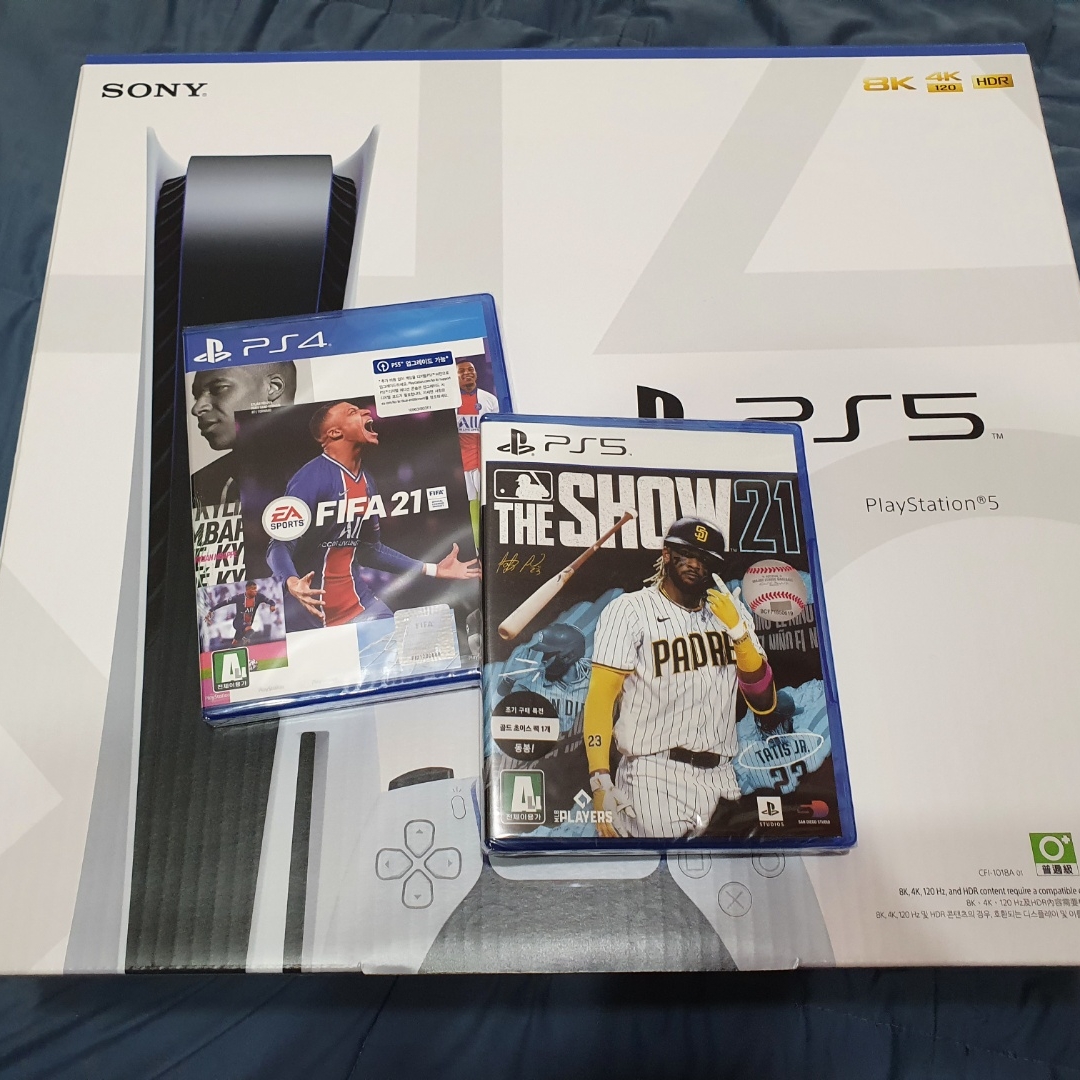 Playstation 5 Blu-ray Edition (SIEK 220V) 착용 스타일