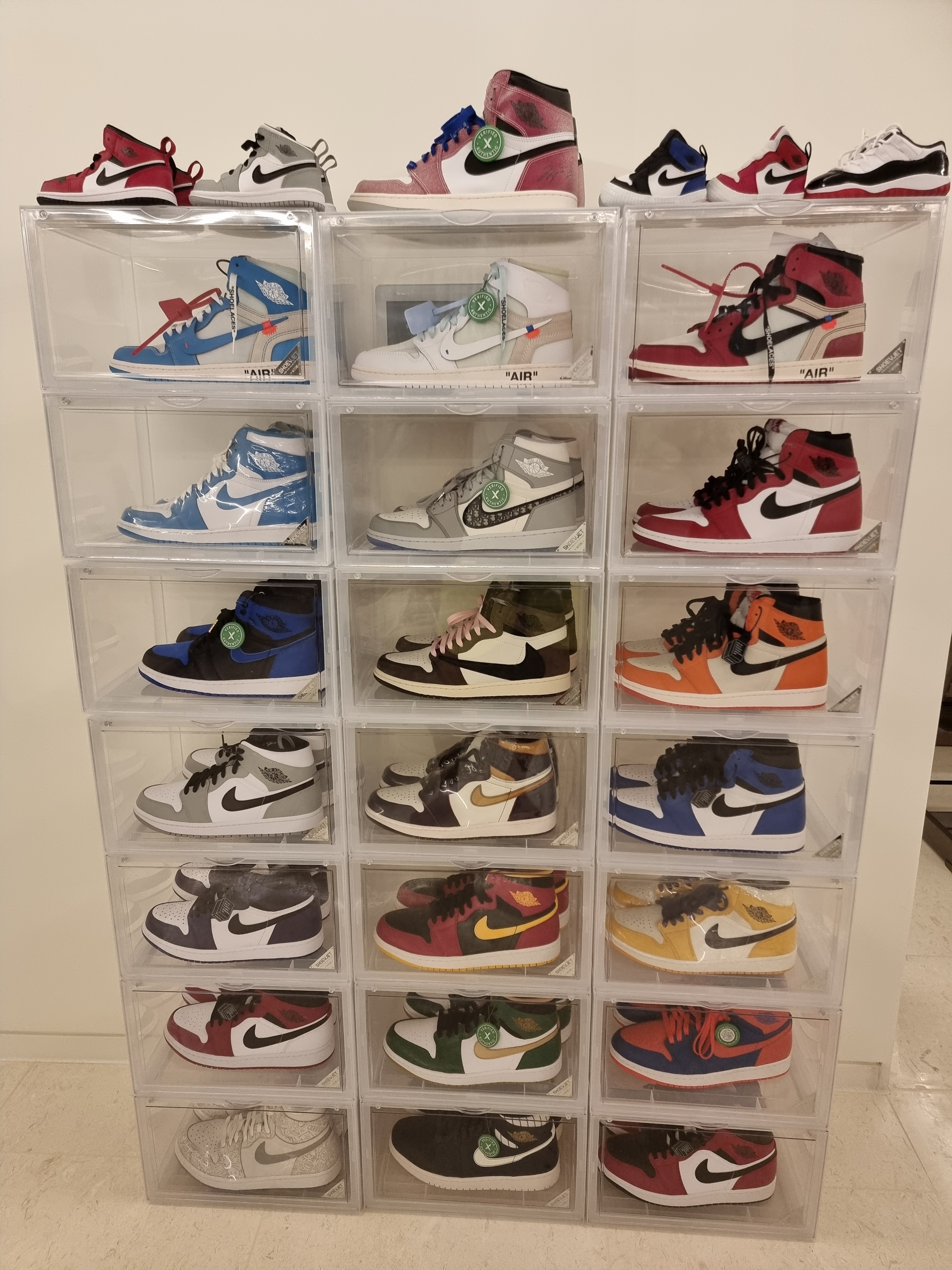 Jordan 1 x Dior High OG, Jordan 1 x Off-White Retro High Chicago The Ten 착용 스타일