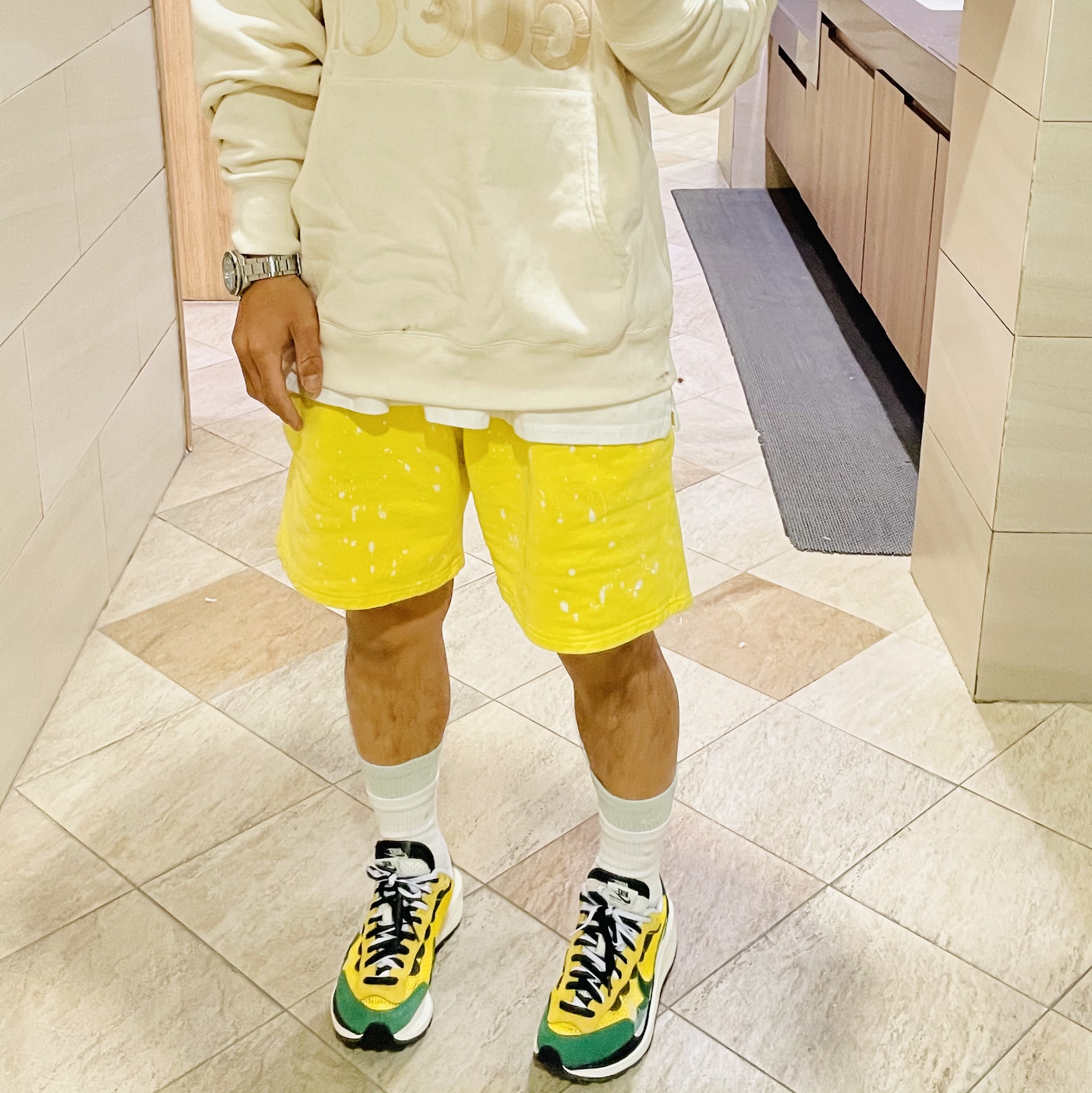 Nike x Sacai VaporWaffle Tour Yellow & Gorge Green Sail 착용 스타일