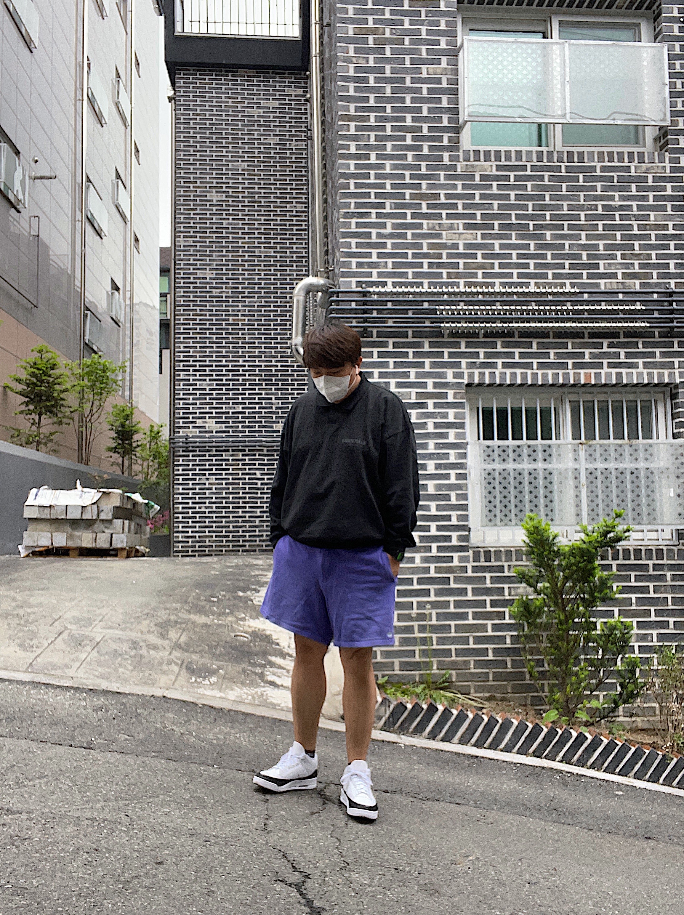 Essentials Long Sleeve Boxy Polo Black - 20FW, Jordan 3 x Fragment Retro SP White Black 착용 스타일