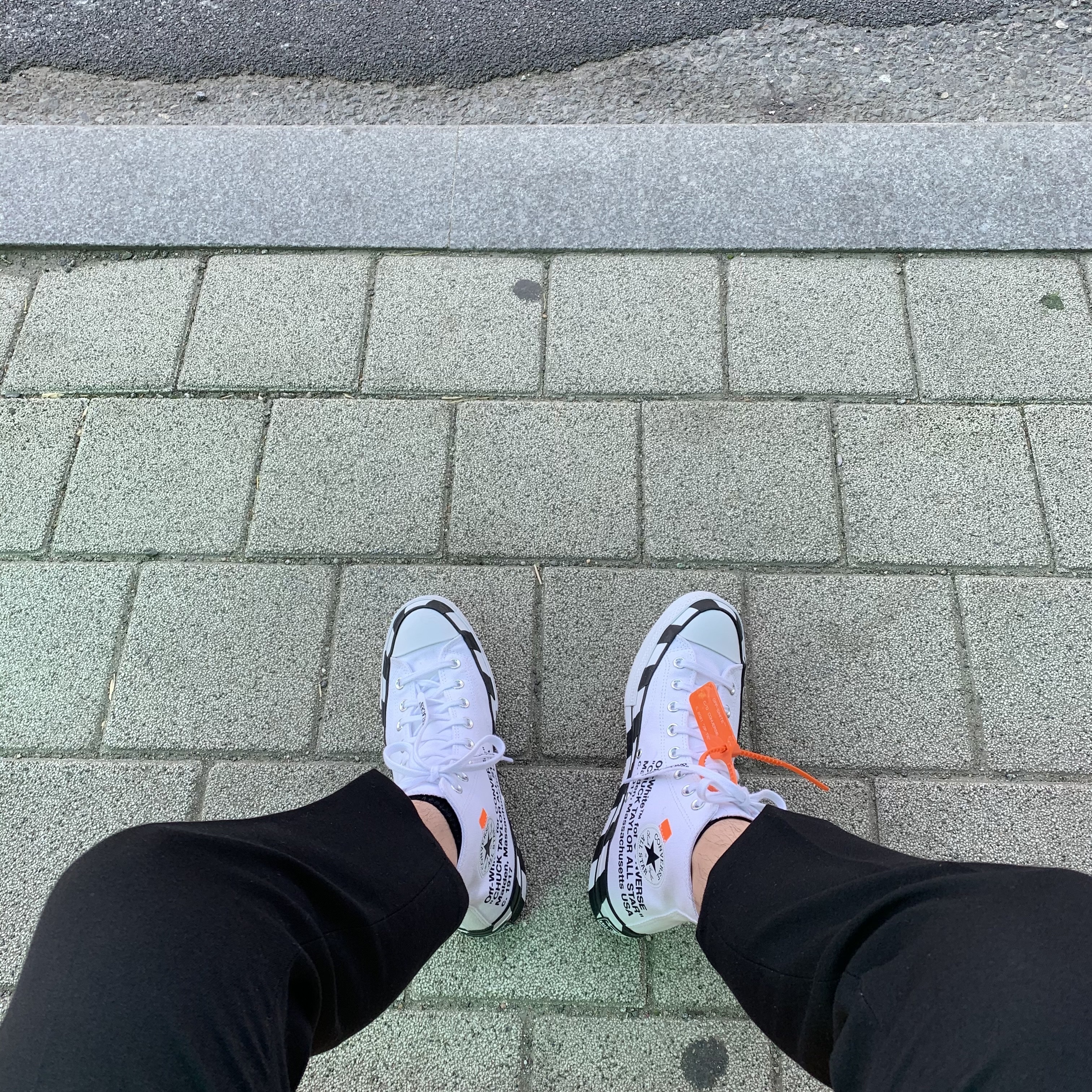 Converse x Off-White Chuck 70 High V2 2021 착용 스타일