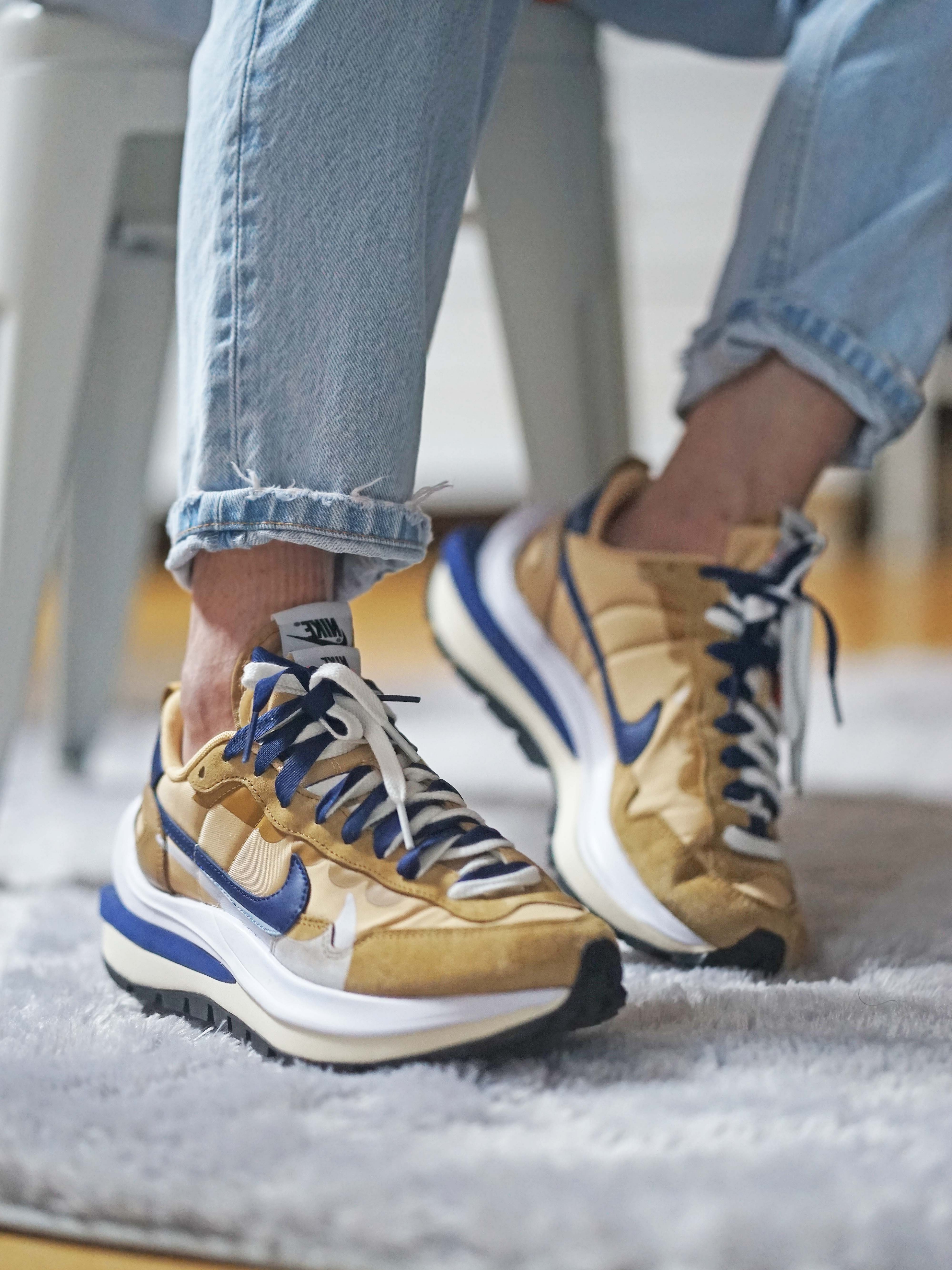 Nike x Sacai VaporWaffle Sesame and Blue Void 착용 스타일 - 1