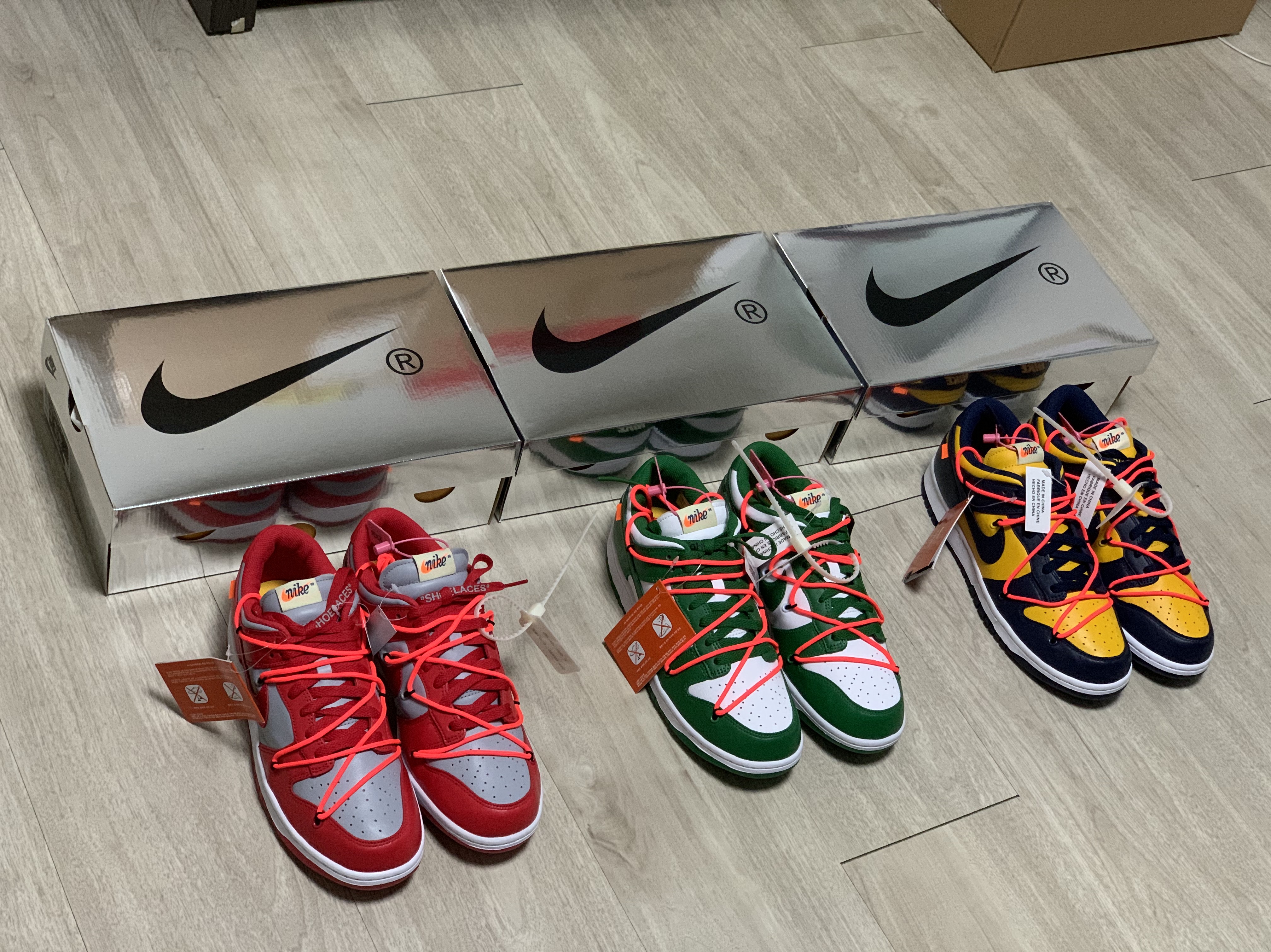 Nike x Off-White Dunk Low Pine Green, Nike x Off-White Dunk Low University Gold Midnight Navy 착용 스타일