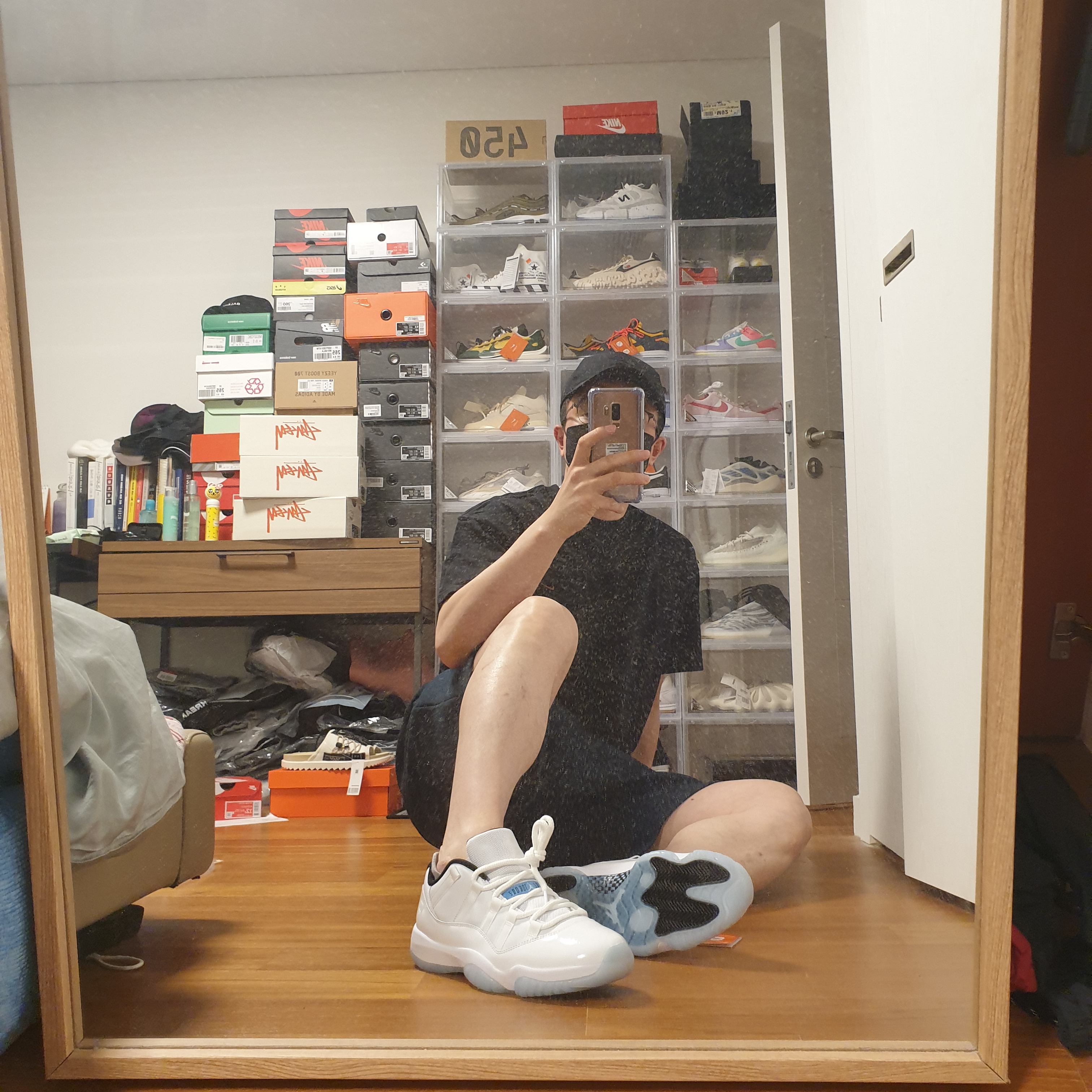 Nike x Drake Nocta NRG AU L91 Cap, Nike x Travis Scott NRG AG T-Shirt Black 착용 스타일 - 3