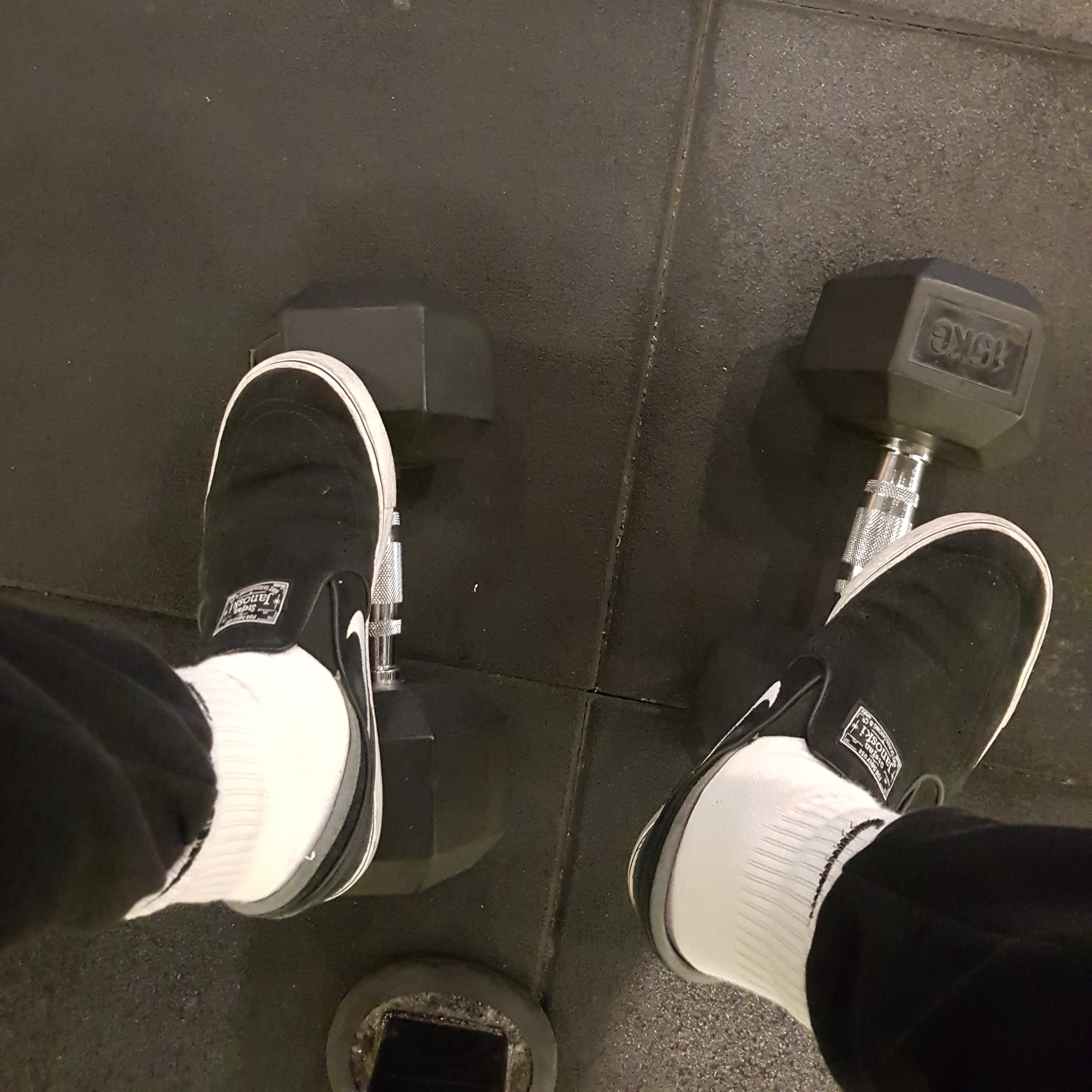 Nike SB Zoom Stefan Janoski OG Black 착용 스타일