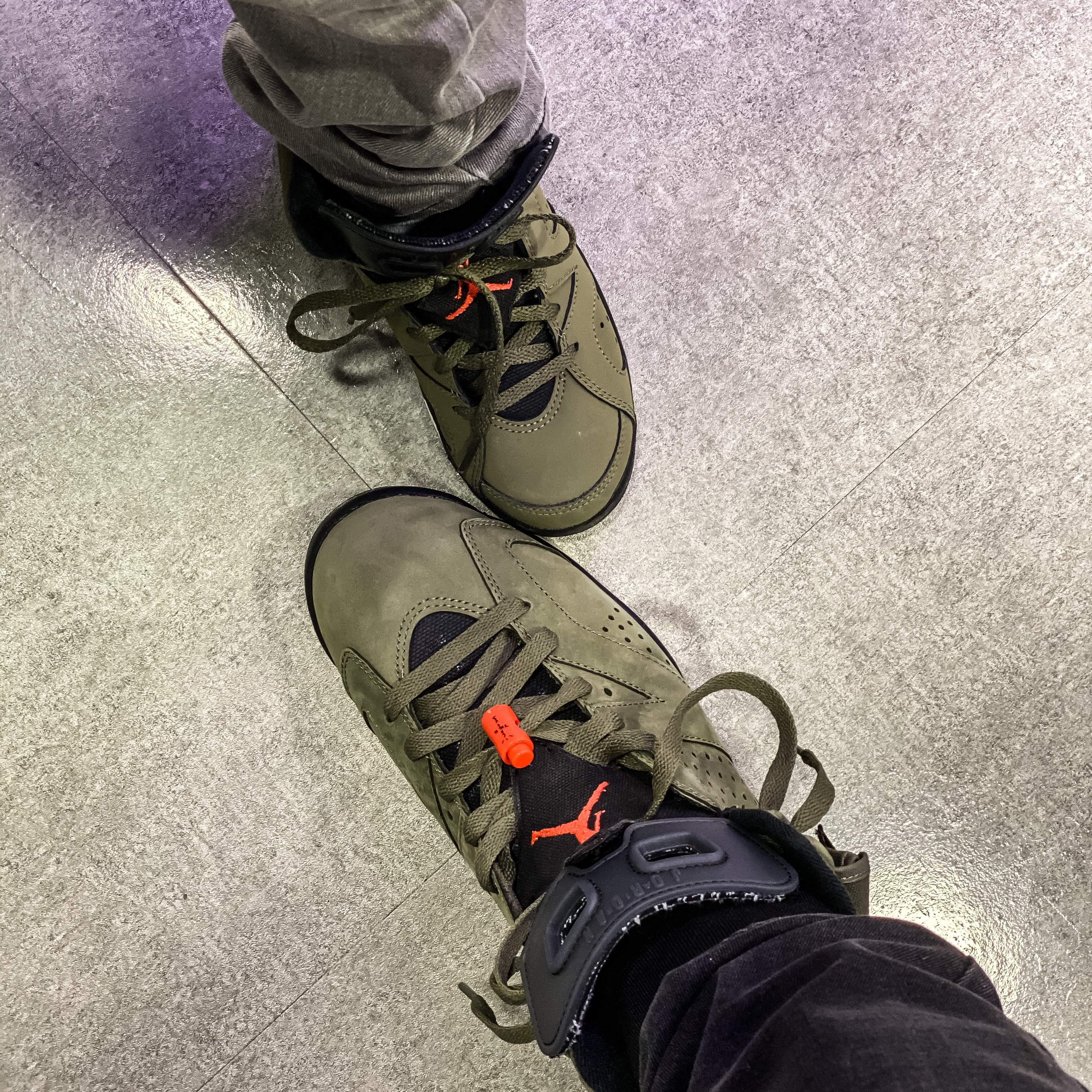 Jordan 6 x Travis Scott Retro Olive, (PS) Jordan 6 x Travis Scott Retro Olive 착용 스타일 - 5