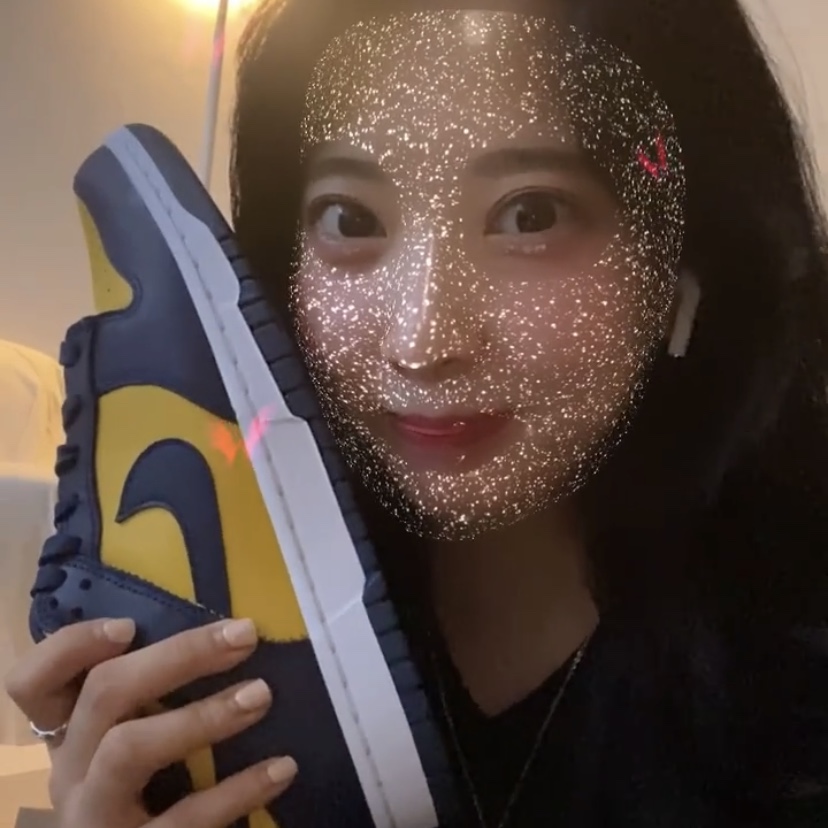 Nike Dunk Low Retro Varsity Maize 착용 스타일