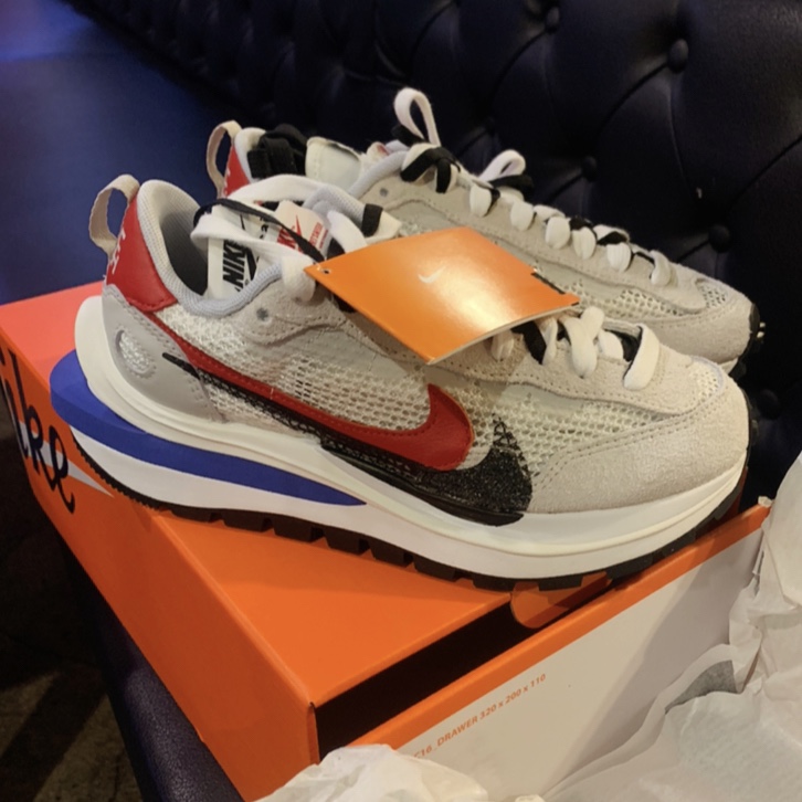 Nike x Sacai VaporWaffle Royal Fuchsia 착용 스타일