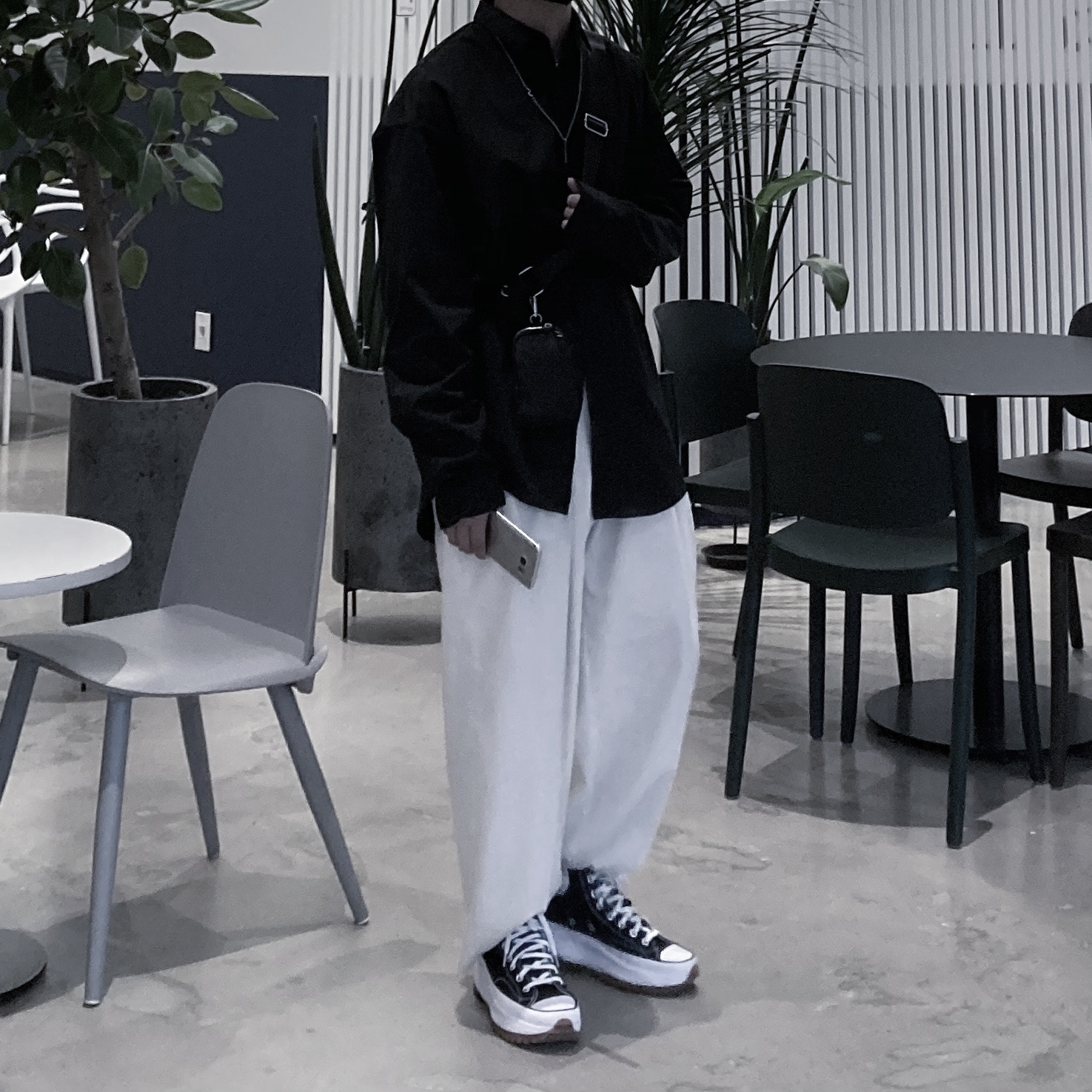 Converse Run Star Hike Hi Black White Gum 착용 스타일