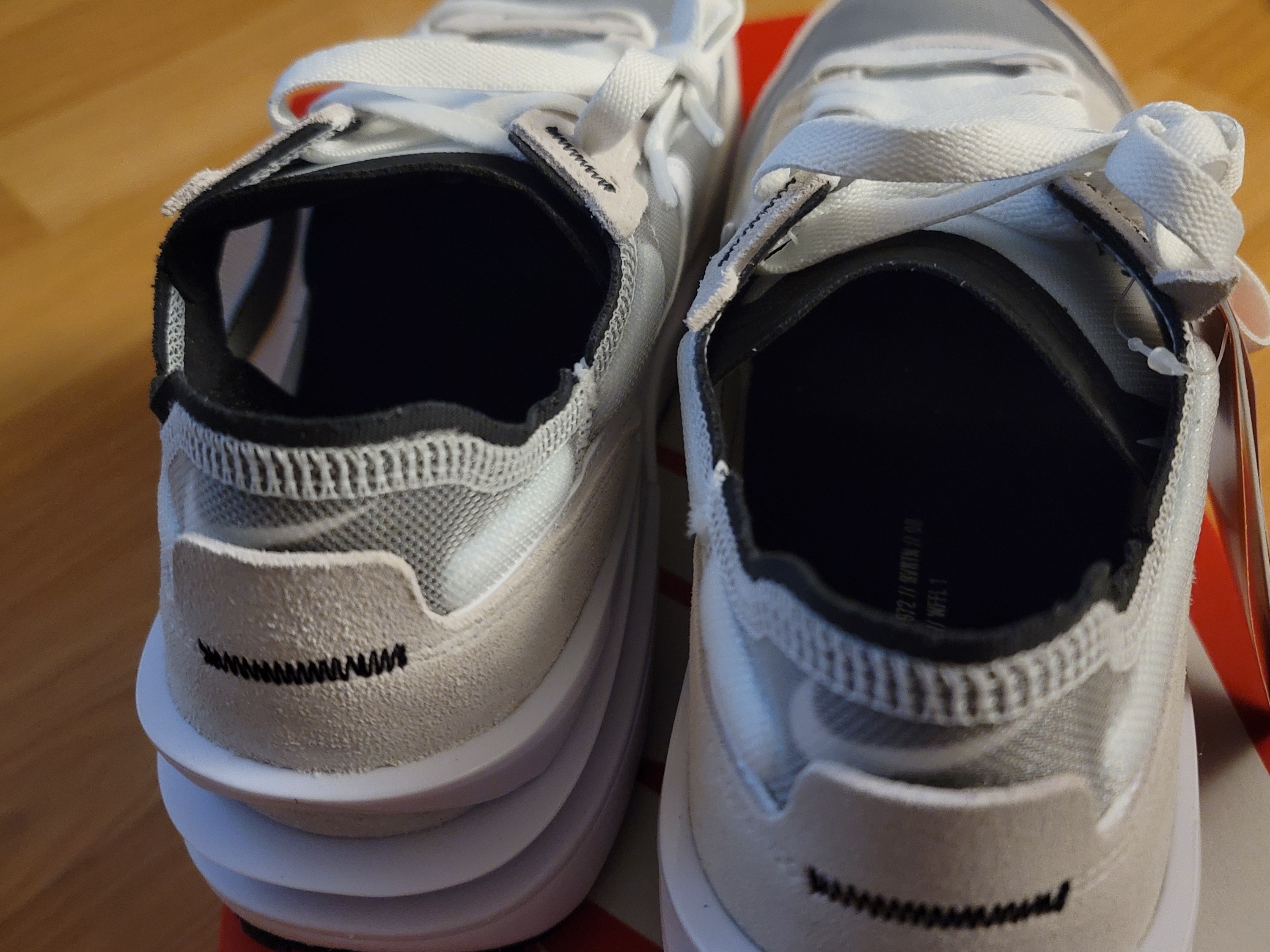 Nike Waffle One Infinite Lilac 착용 스타일 - 2