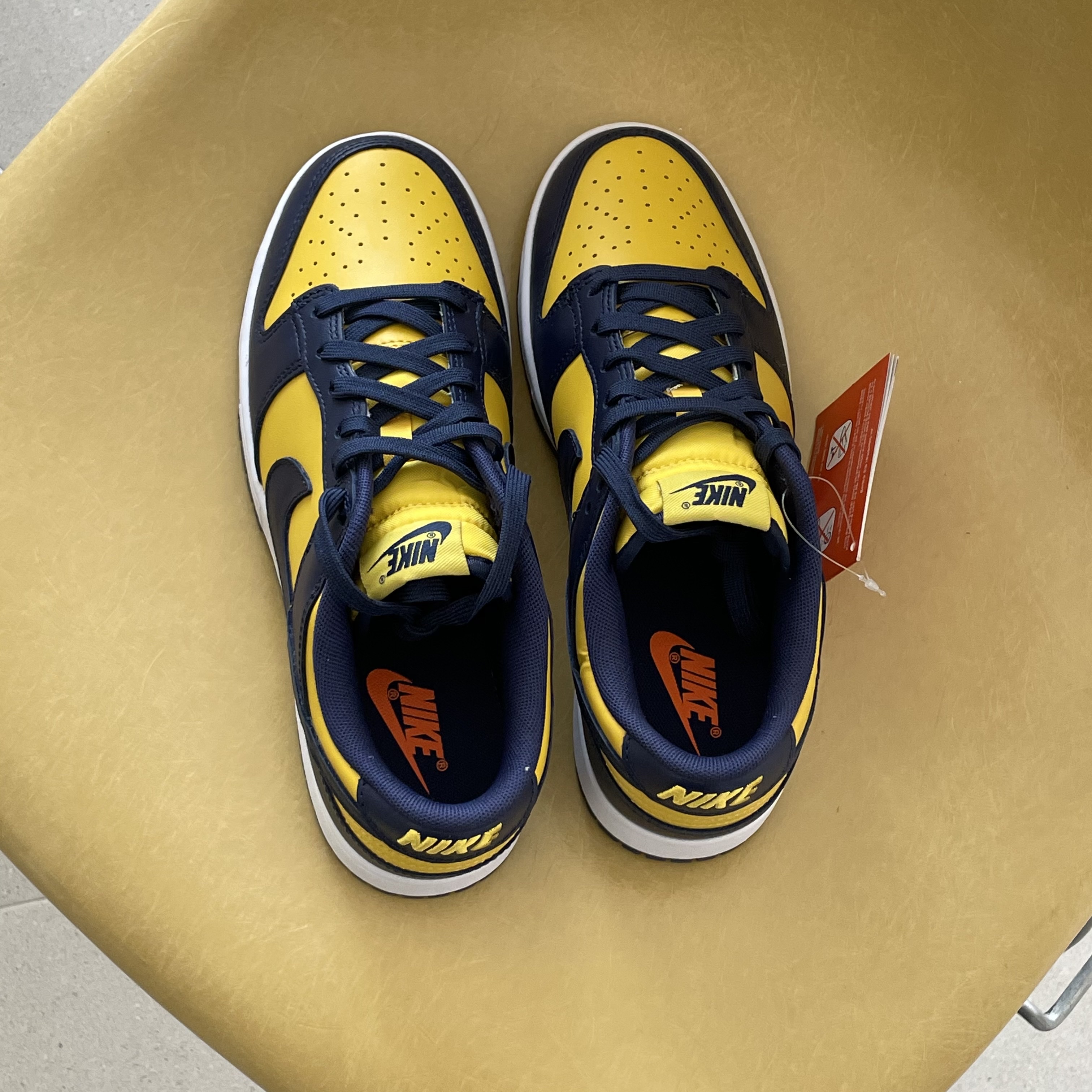 Nike Dunk Low Retro Varsity Maize 착용 스타일 - 1
