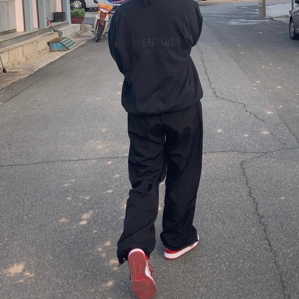 Essentials Long Sleeve Boxy Polo Black - 20FW, Nike Dunk Low Retro Medium Grey 착용 스타일