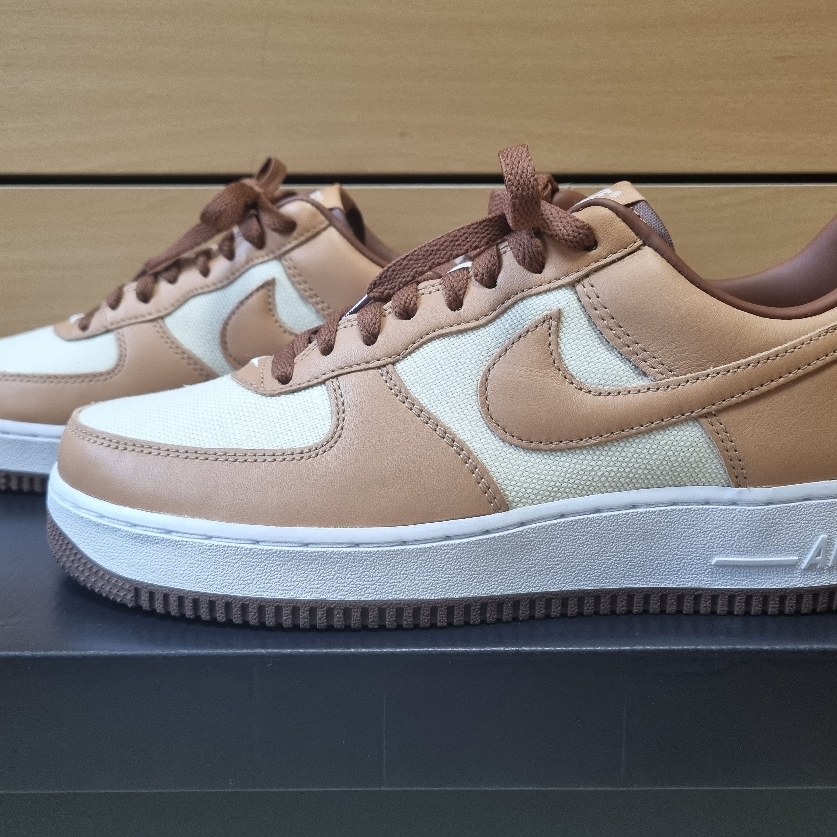 Nike Air Force 1 Low QS Acorn 2021 착용 스타일