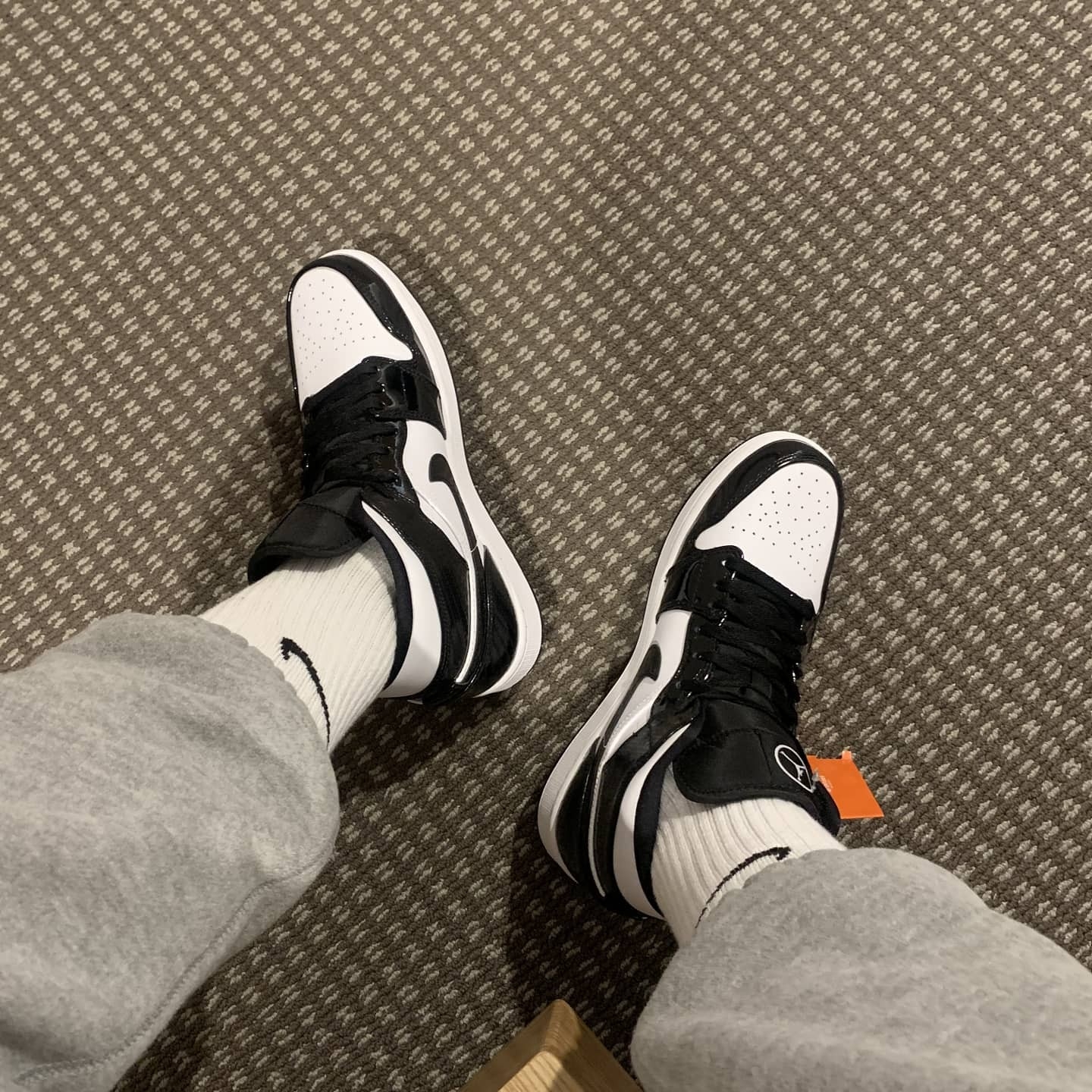 Jordan 1 Mid SE ASW Black 착용 스타일 - 3