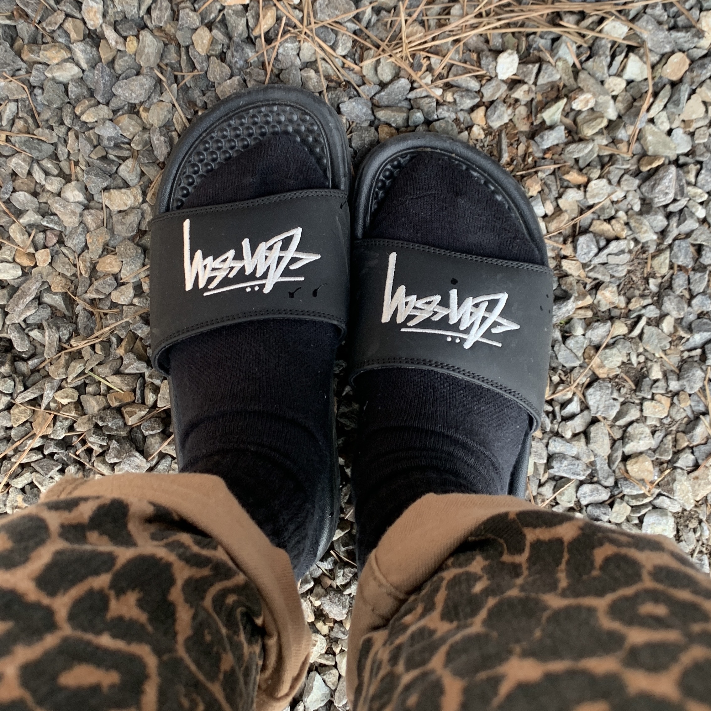 Nike x Stussy Benassi Slide Black 착용 스타일