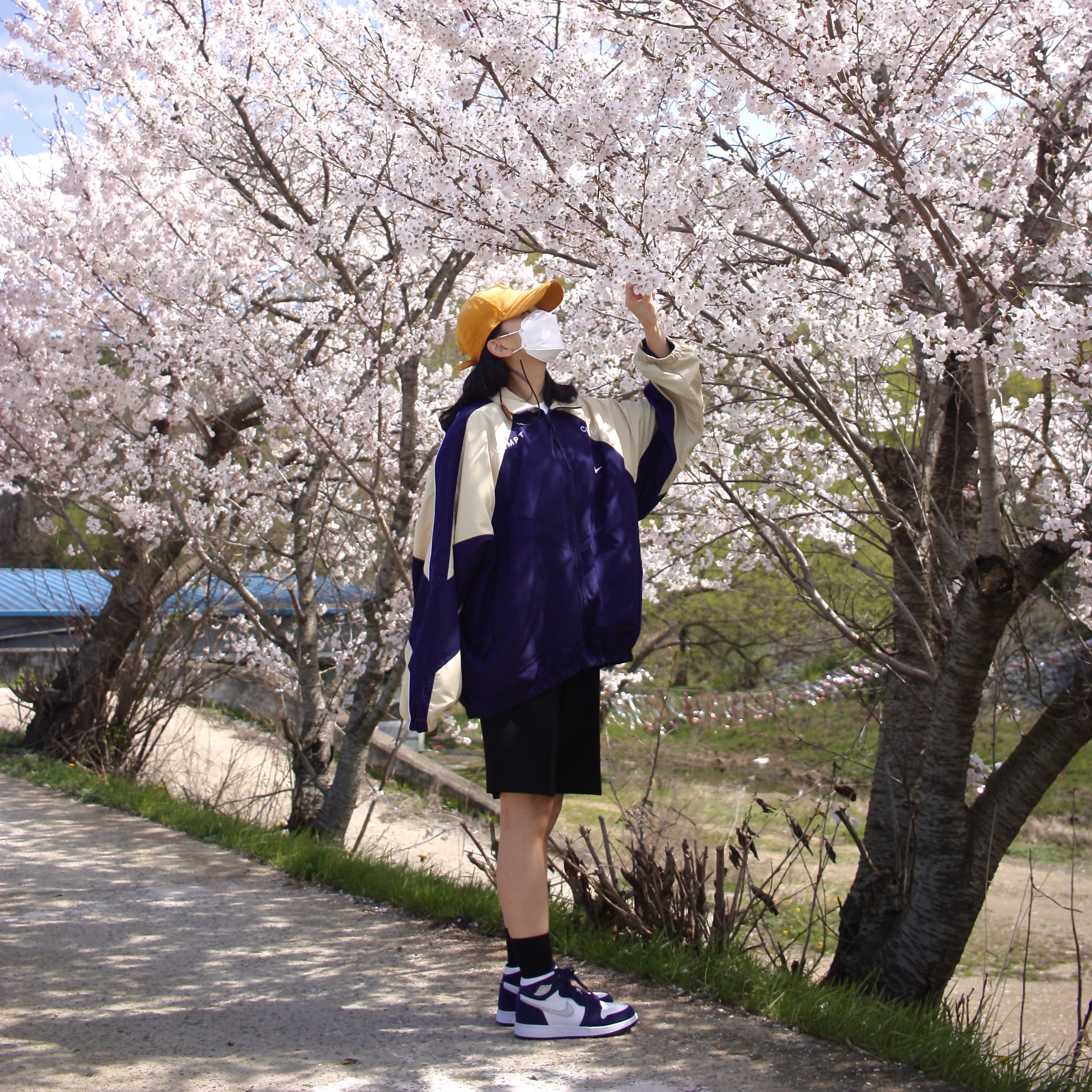 (GS) Jordan 1 Retro High OG CO.JP Midnight Navy, Nike x Cav Empt Track Jacket Navy 착용 스타일