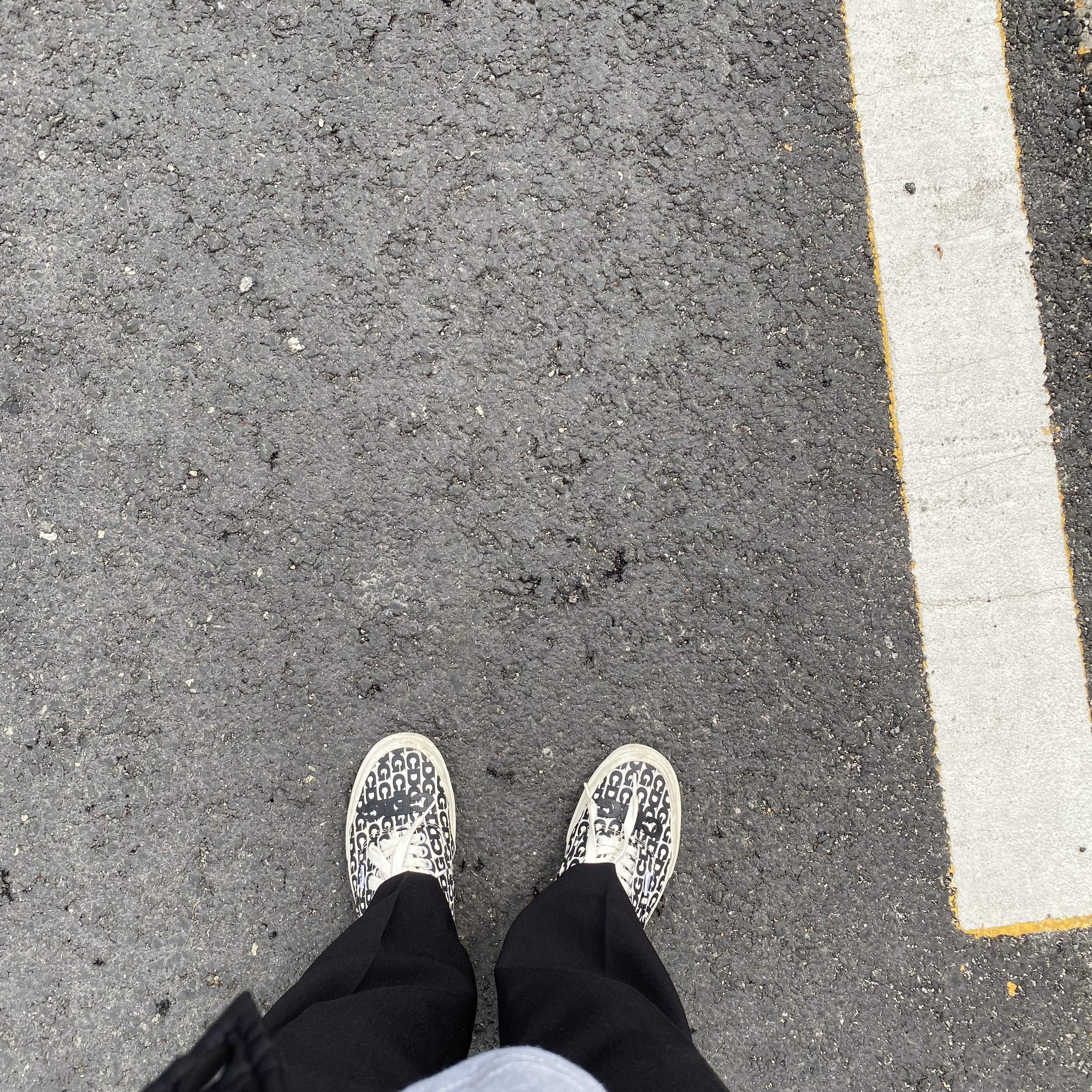 Vans Vault x CDG OG Authentic LX White Black 착용 스타일
