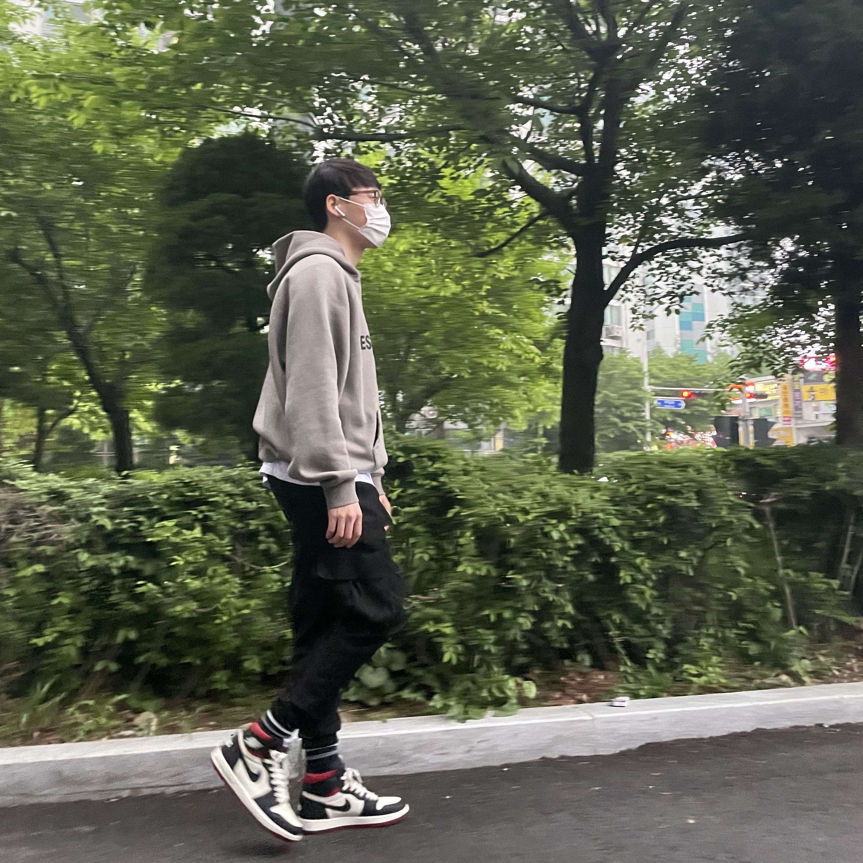 Jordan 1 Retro High Not for Resale Varsity Red, Essentials 3D Silicon Applique Pullover Hoodie Gray Flannel/Charcoal - 20SS 착용 스타일 - 2