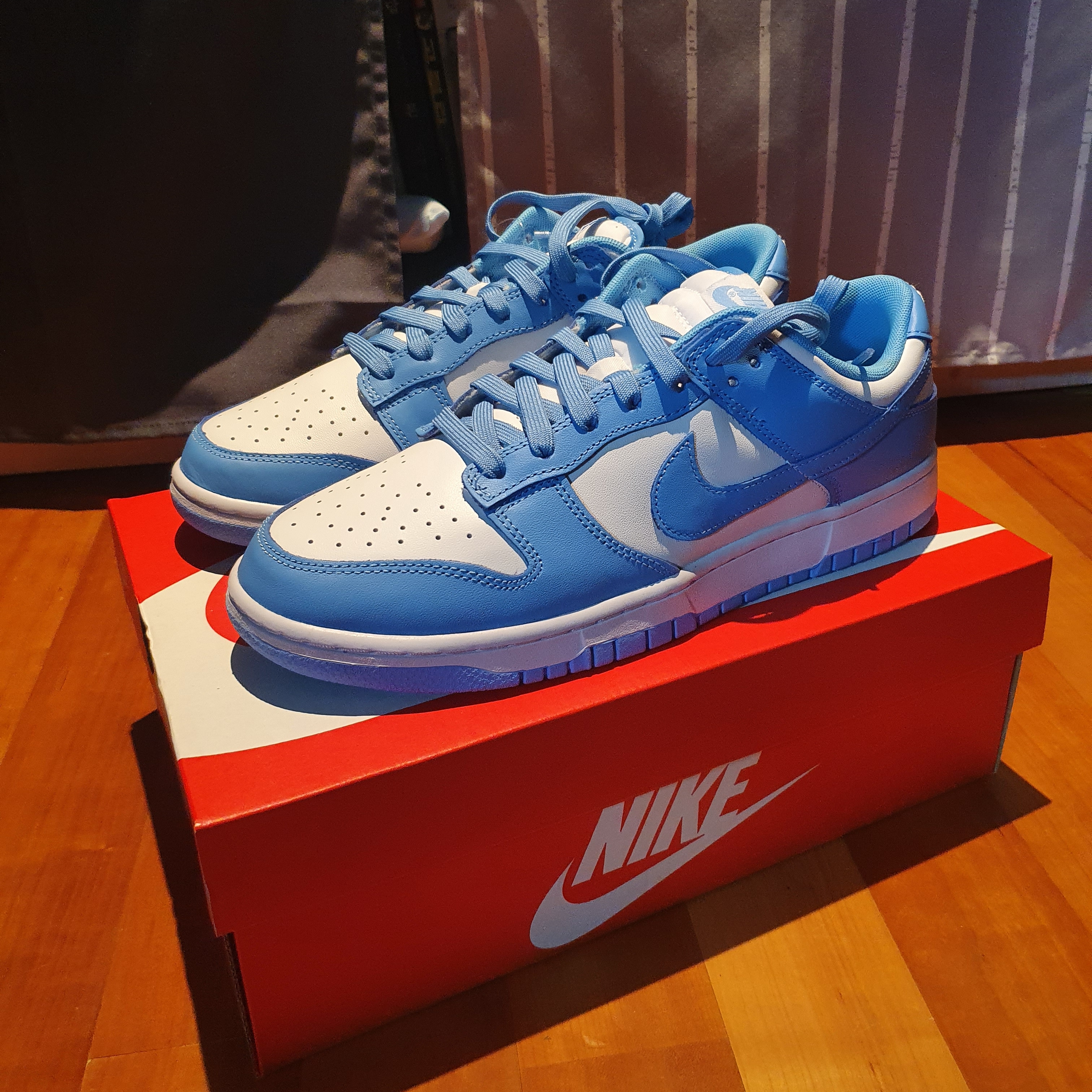 Nike Dunk Low Retro University Blue 착용 스타일 - 3
