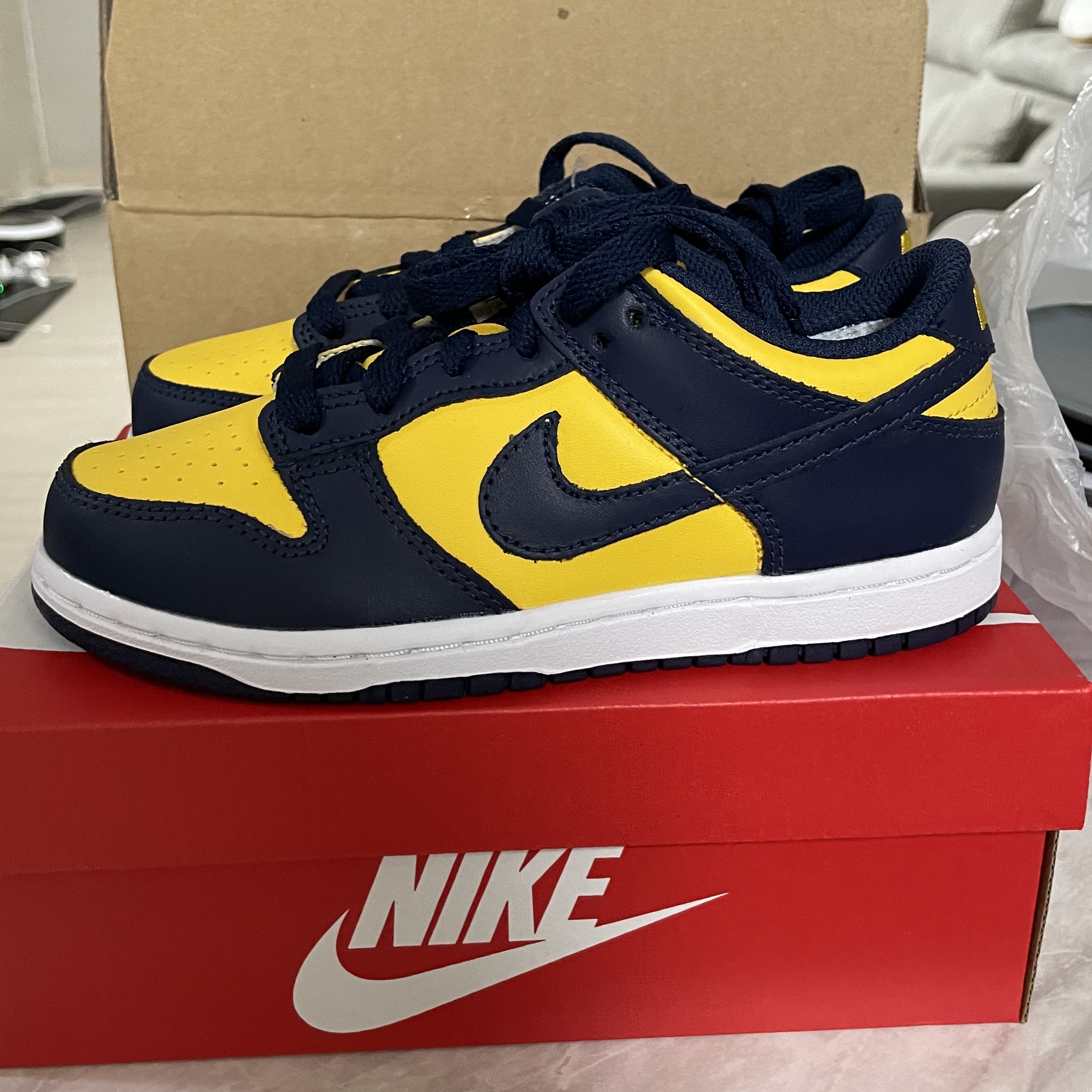 (PS) Nike Dunk Low Varsity Maize 착용 스타일