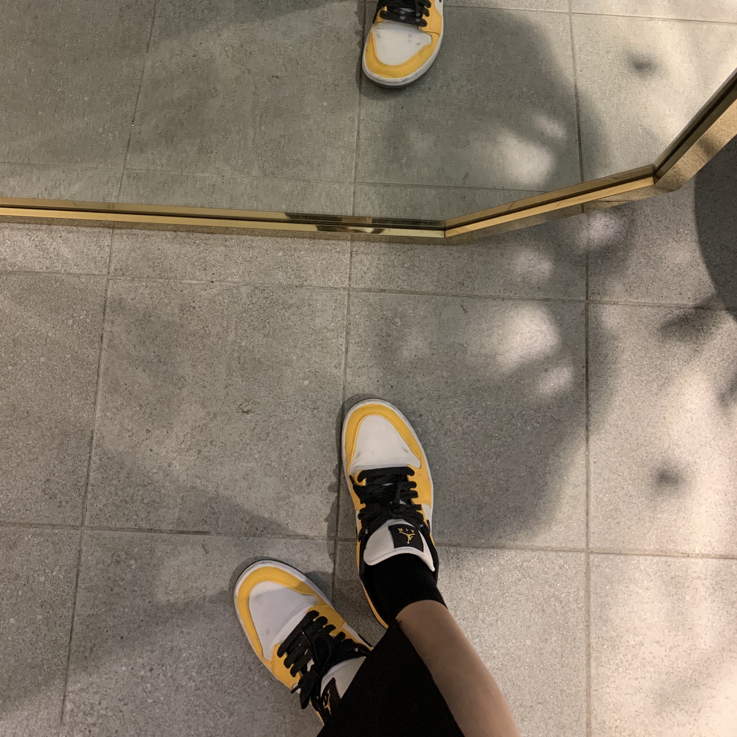 (W) Jordan 1 Low SE Laser Orange 착용 스타일