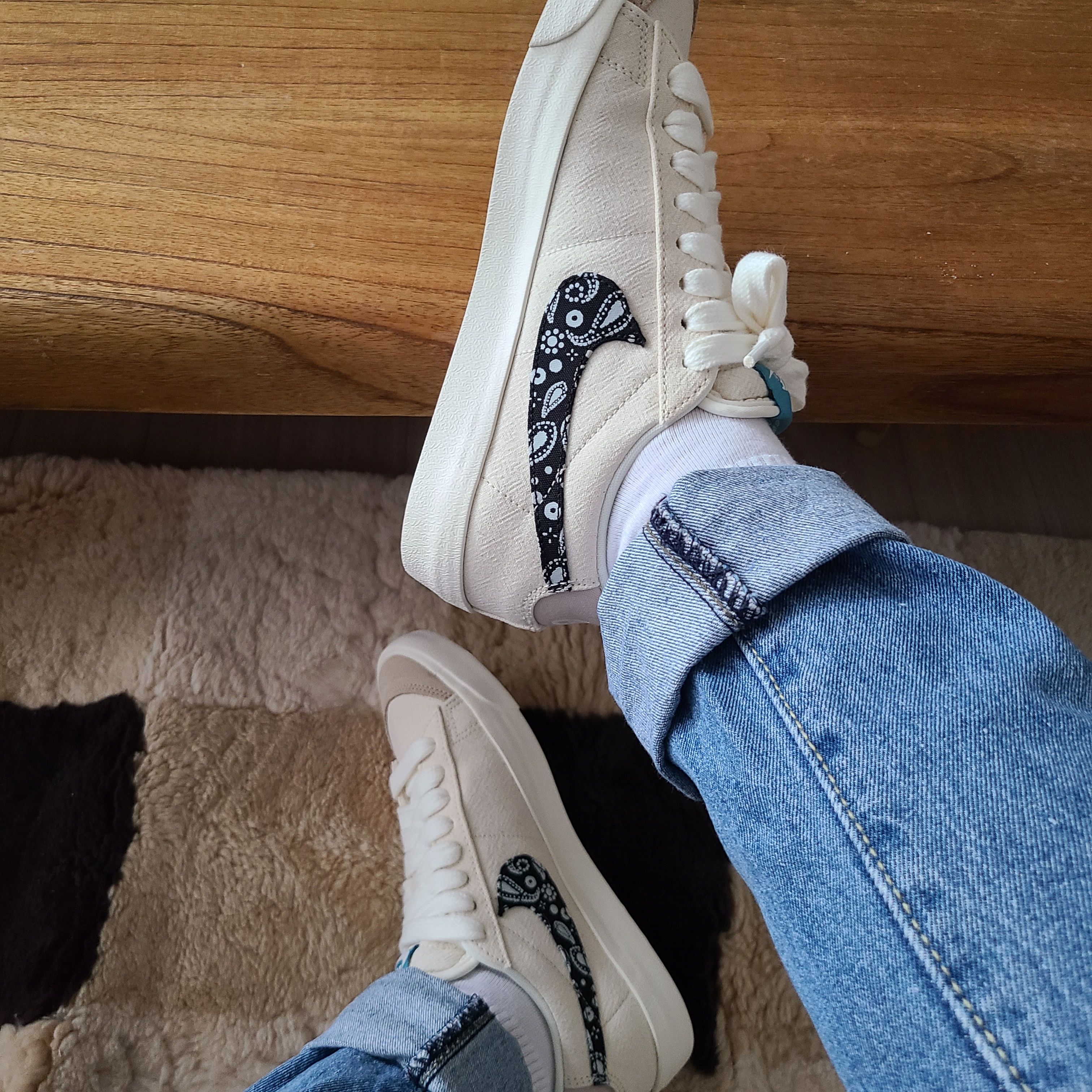Nike Blazer Low '77 Vintage Paisley Swoosh 착용 스타일 - 3