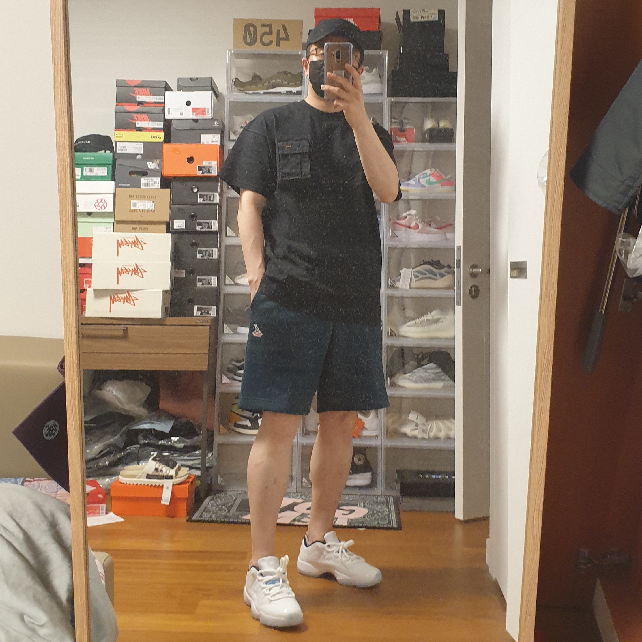 Nike x Drake Nocta NRG AU L91 Cap, Nike x Travis Scott NRG AG T-Shirt Black 착용 스타일 - 1