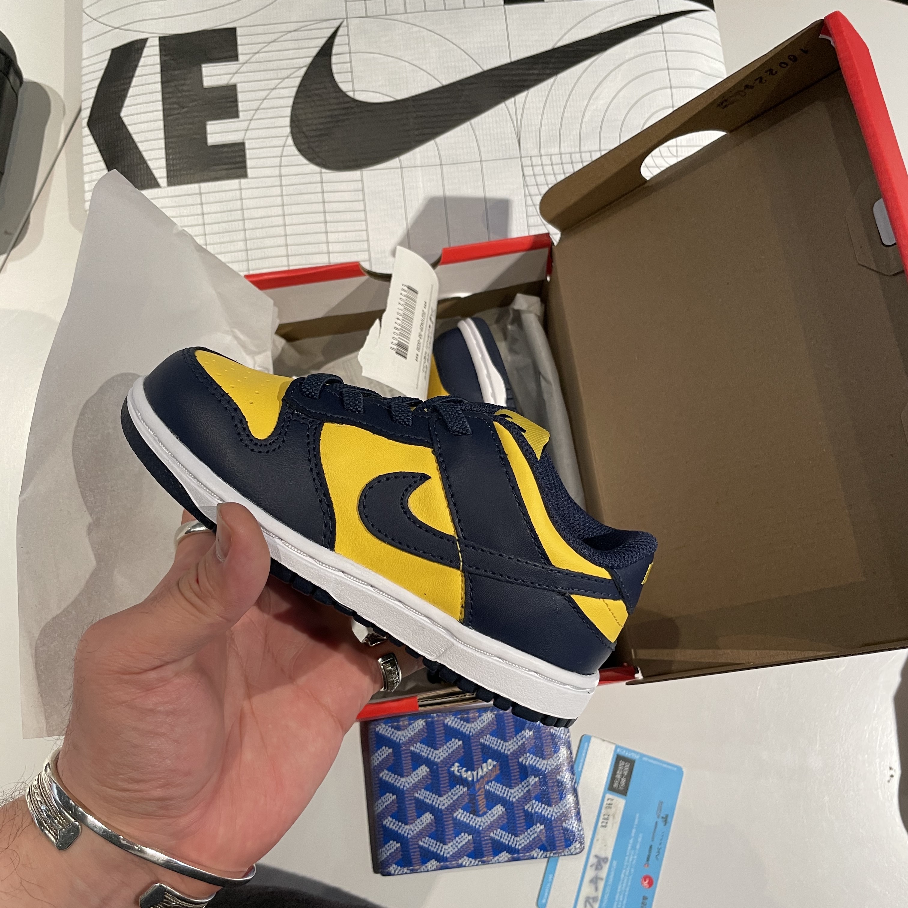(TD) Nike Dunk Low Varsity Maize 착용 스타일