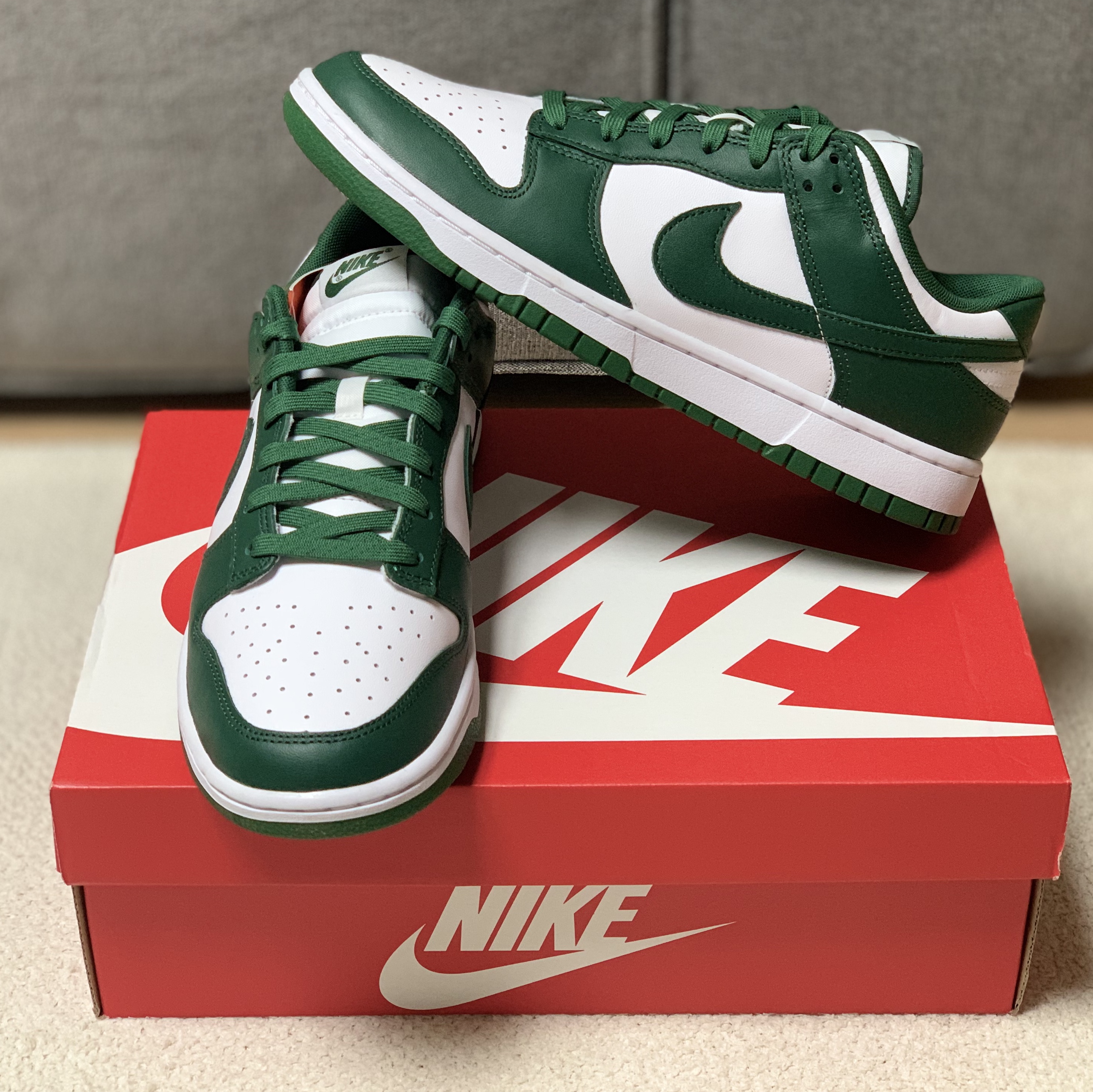 Nike Dunk Low Retro Varsity Green 착용 스타일 - 3