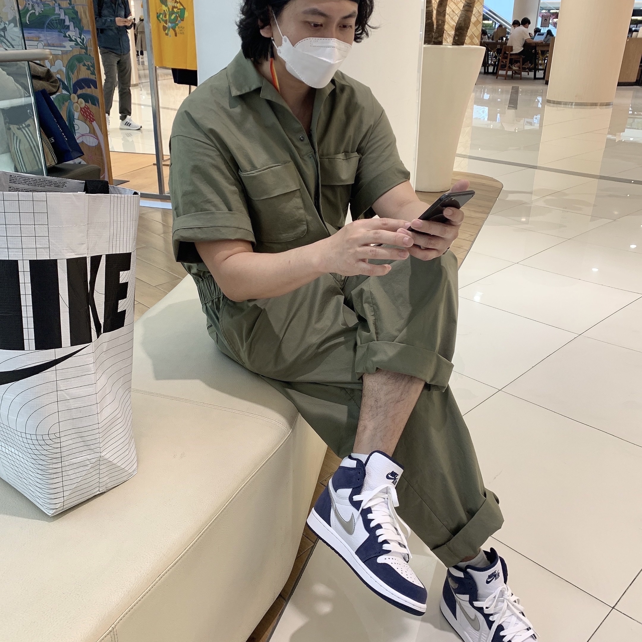 Jordan 1 Retro High OG CO.JP Midnight Navy, (GS) Jordan 1 Retro High OG Hyper Royal 착용 스타일 - 2