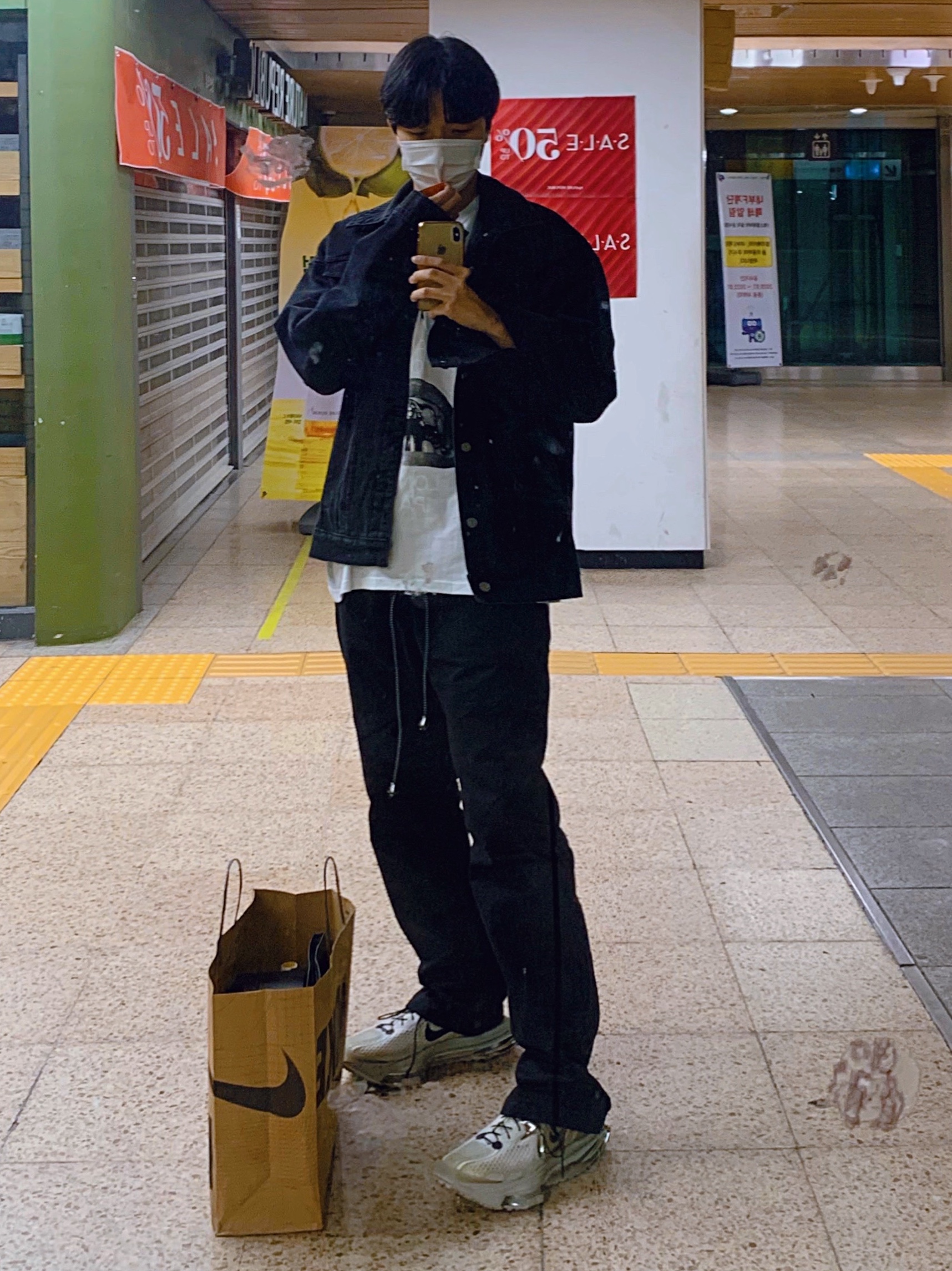 Stussy x Rick Owens 40 WT T-Shirt, Nike x Matthew M Williams Zoom 004 Stone 착용 스타일