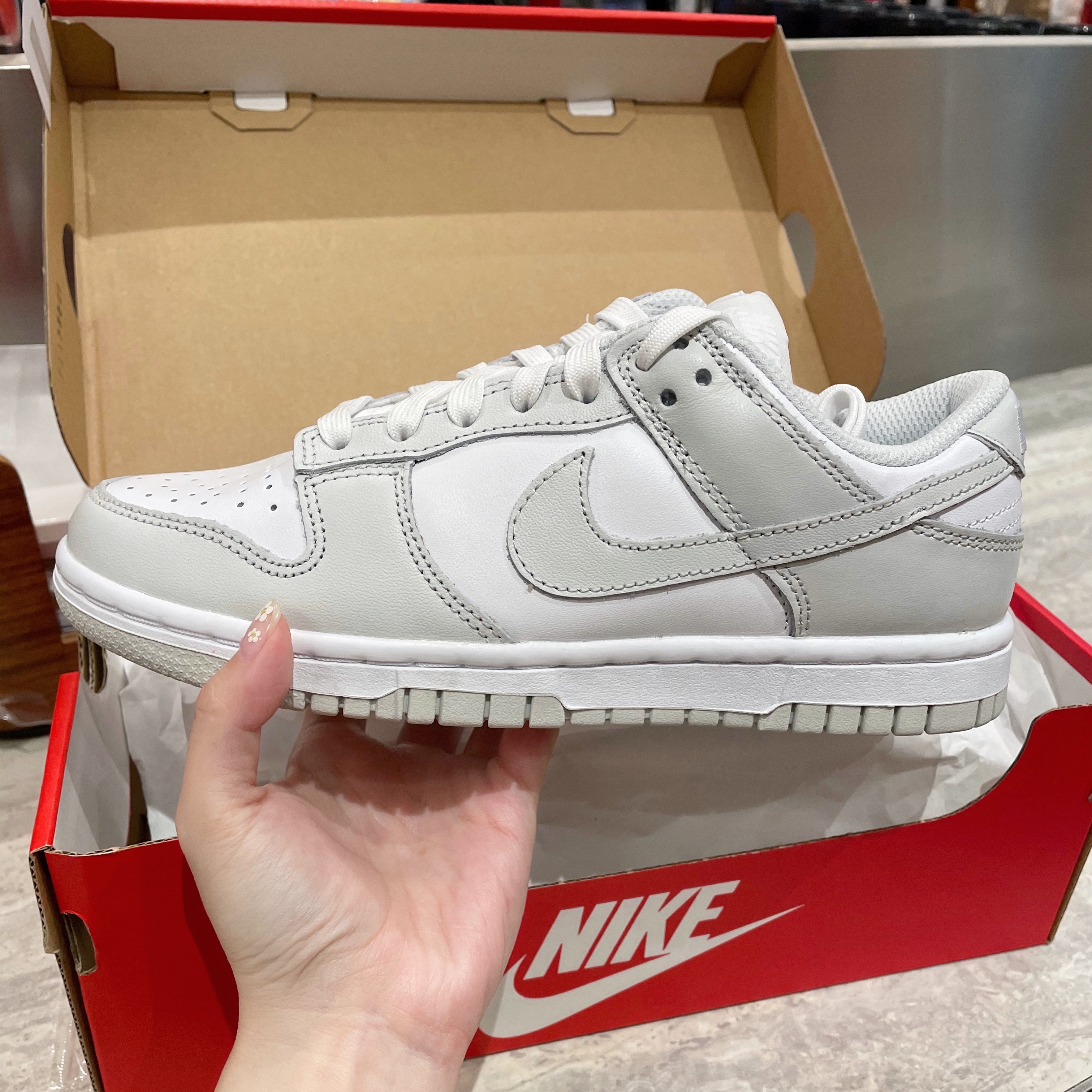 (W) Nike Dunk Low Photon Dust 착용 스타일