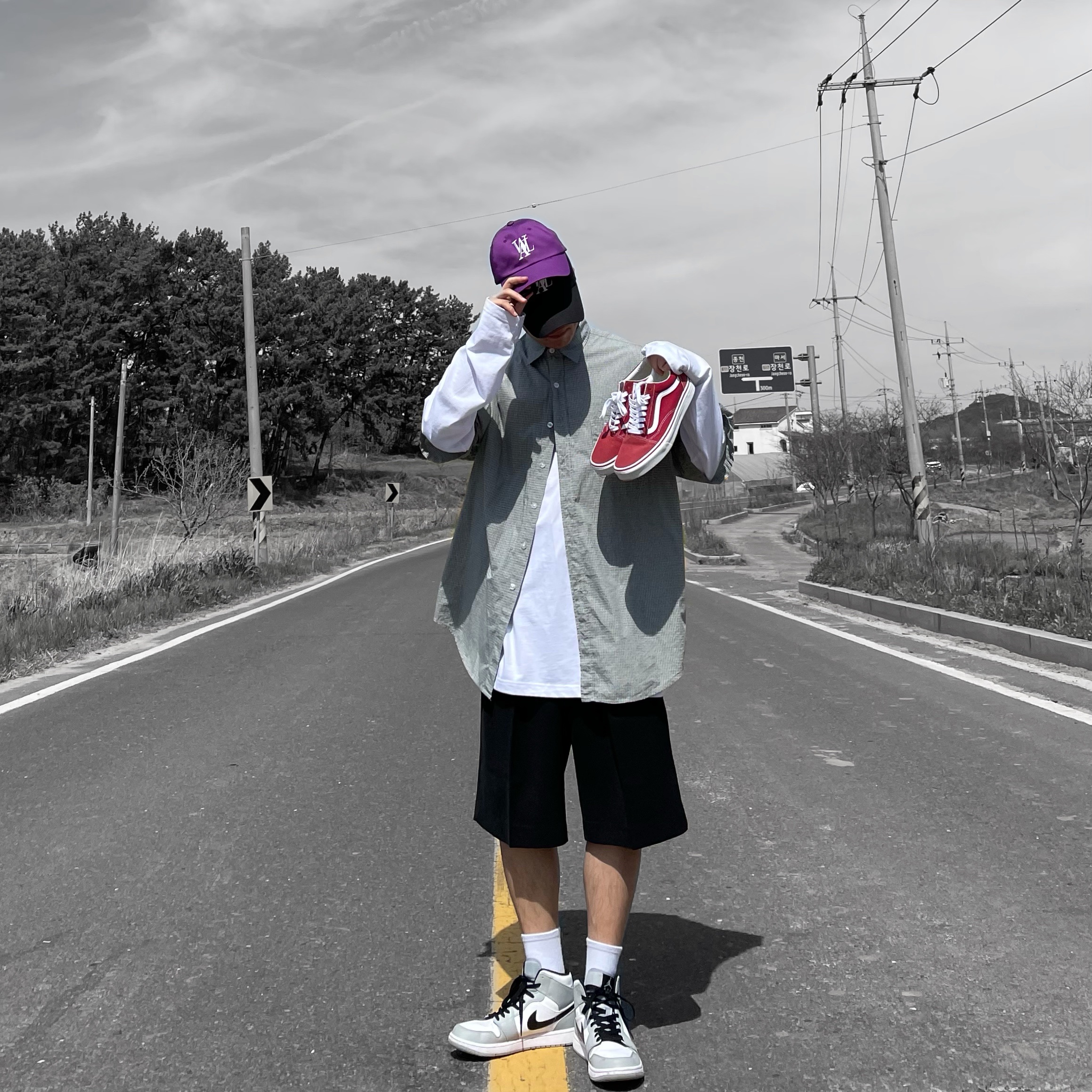 Jordan 1 Mid Light Smoke Grey 착용 스타일