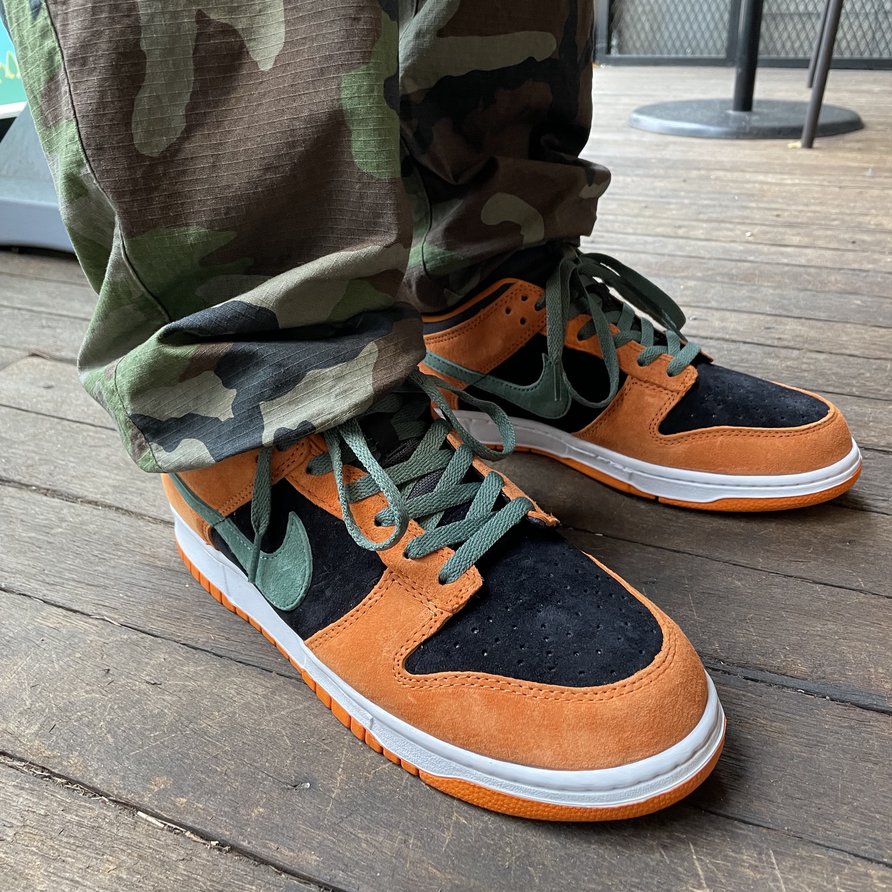 Nike Dunk Low SP Ceramic 착용 스타일 - 2
