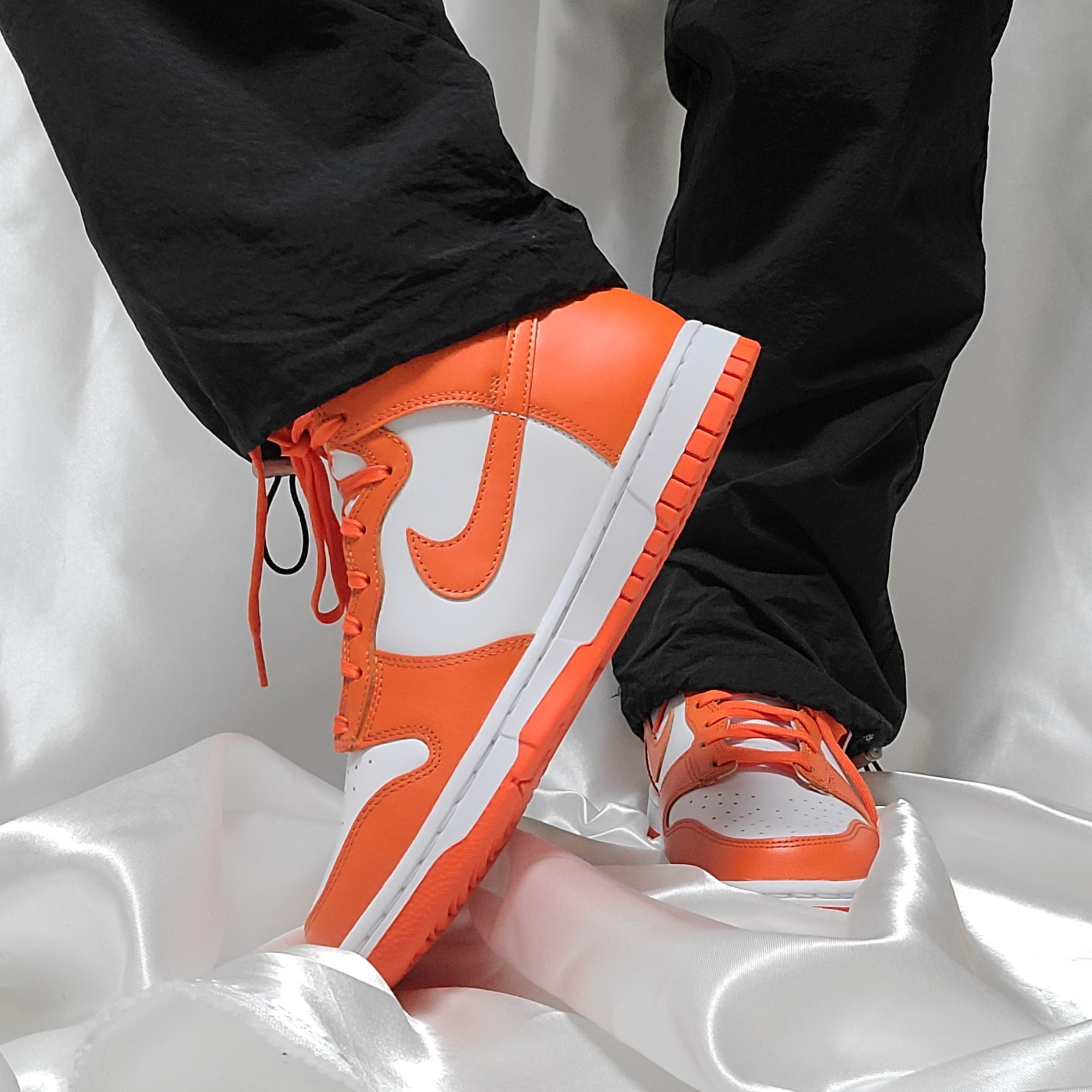 (W) Nike Dunk High Orange Blaze, Nike Dunk High Retro Orange Blaze 착용 스타일 - 5