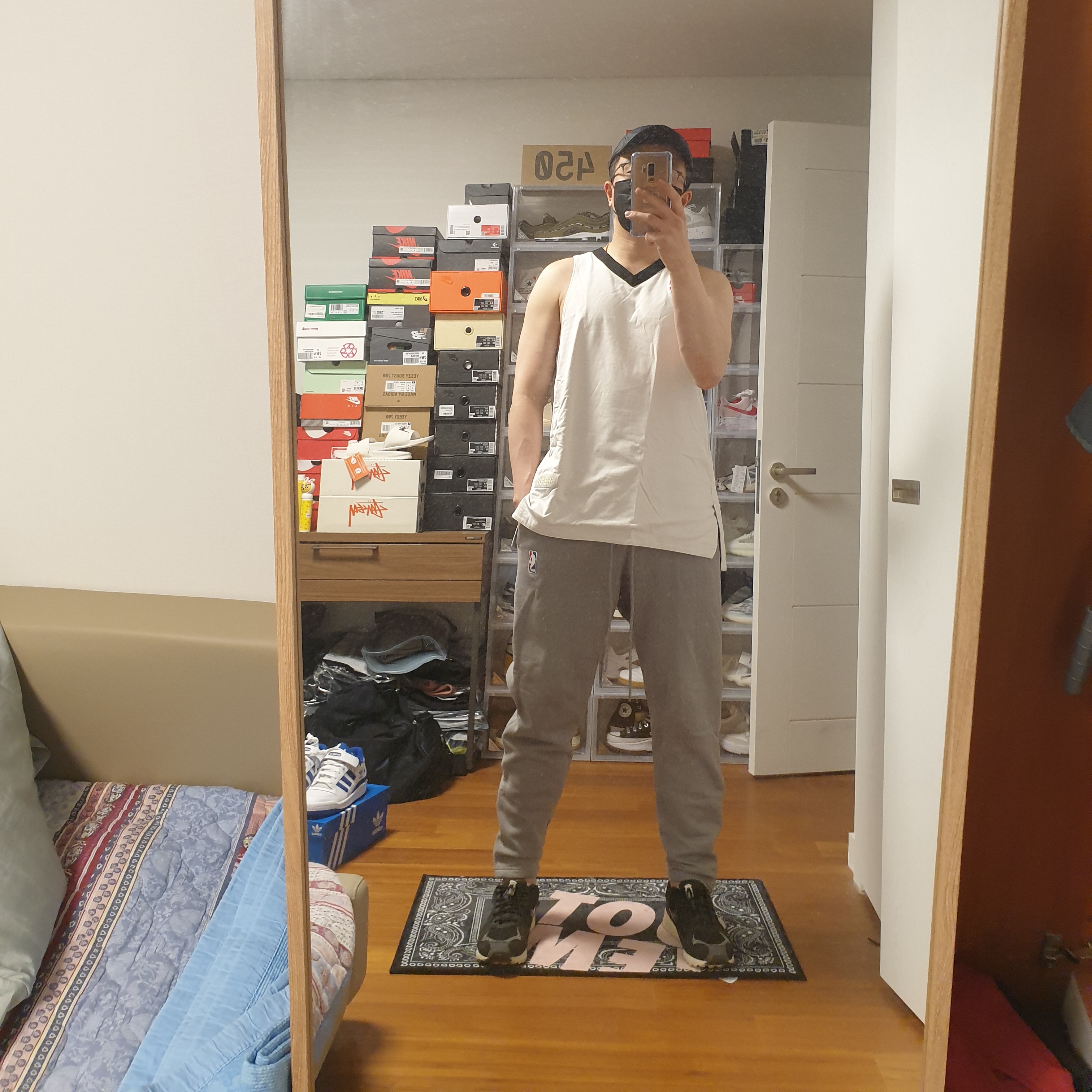 Nike x Fear of God Air Skylon 2 Black Sail, Nike x Fear of God Warm Up Pants Dust 착용 스타일 - 2