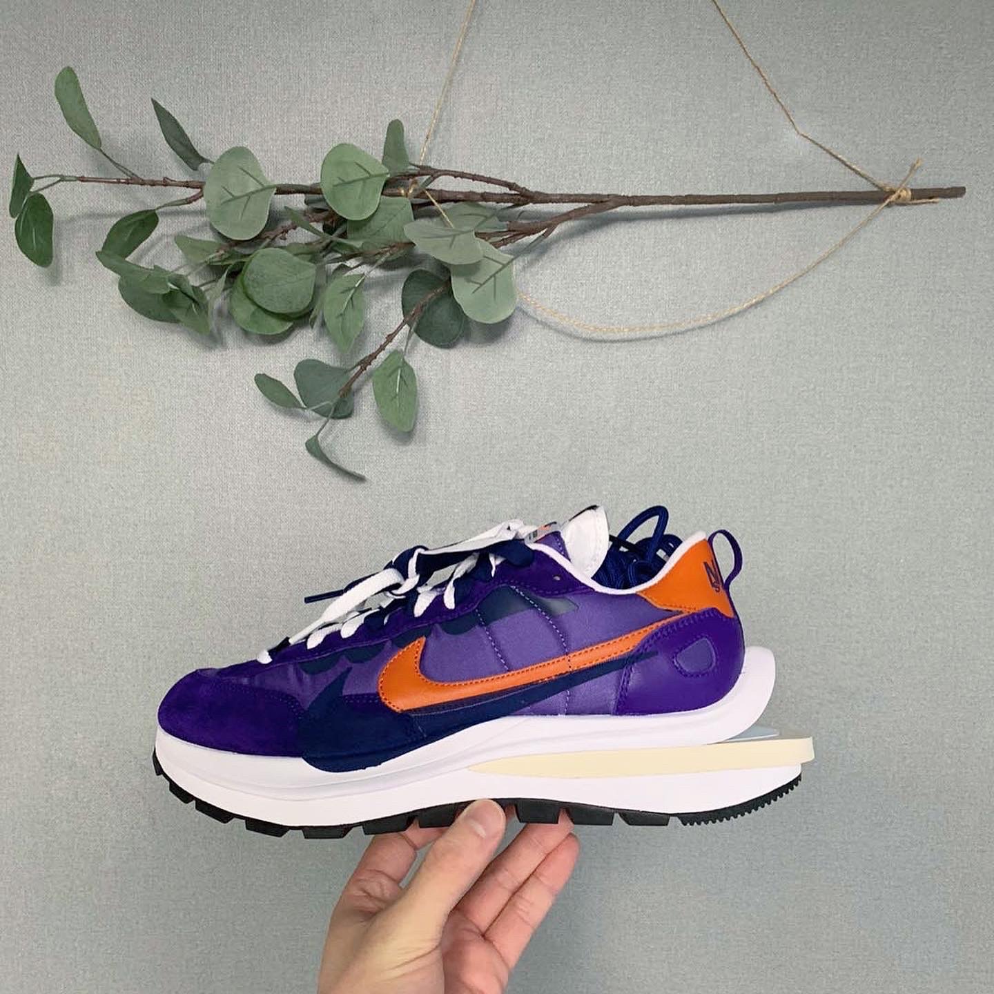 Nike x Sacai VaporWaffle Dark Iris 착용 스타일 - 1