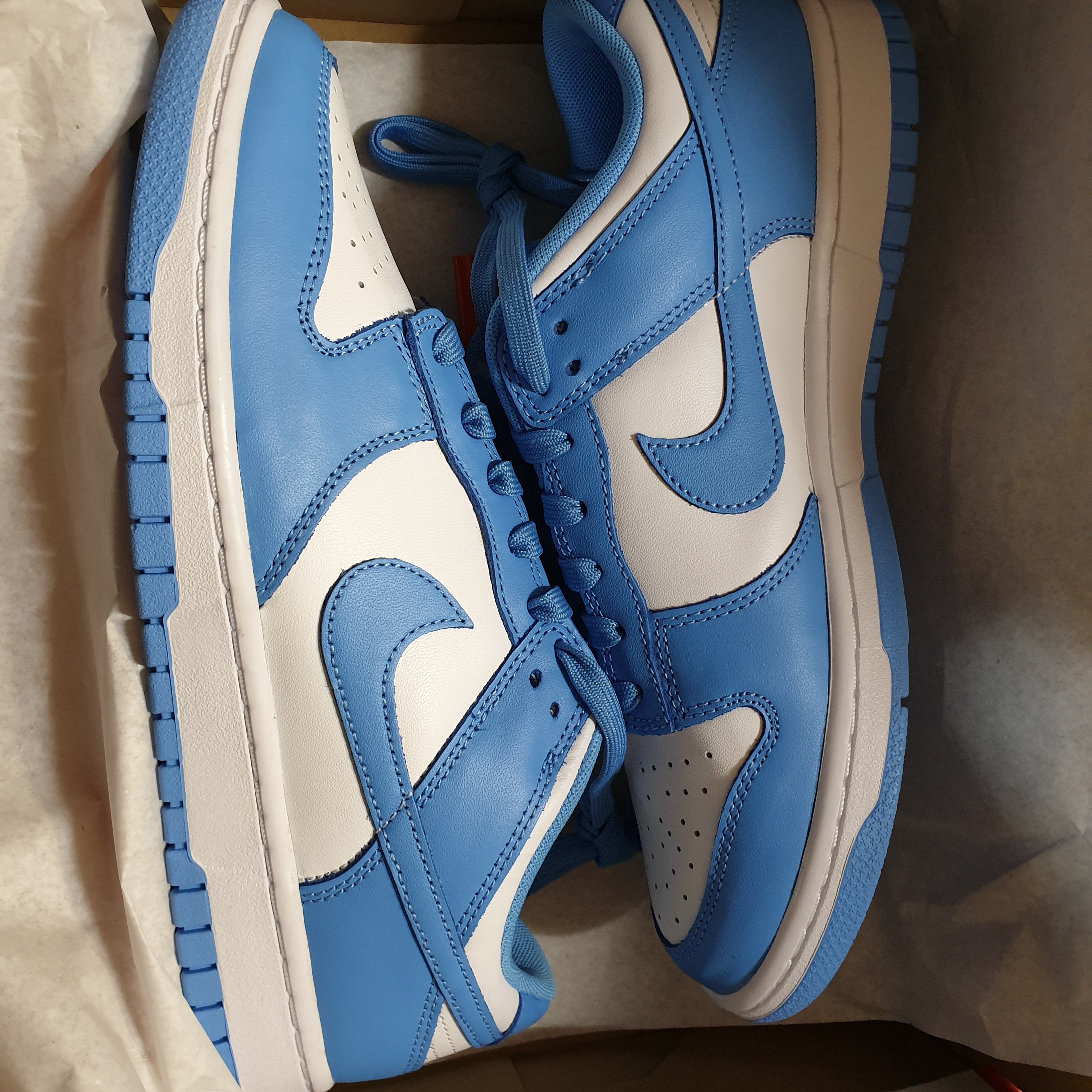 Nike Dunk Low Retro University Blue 착용 스타일
