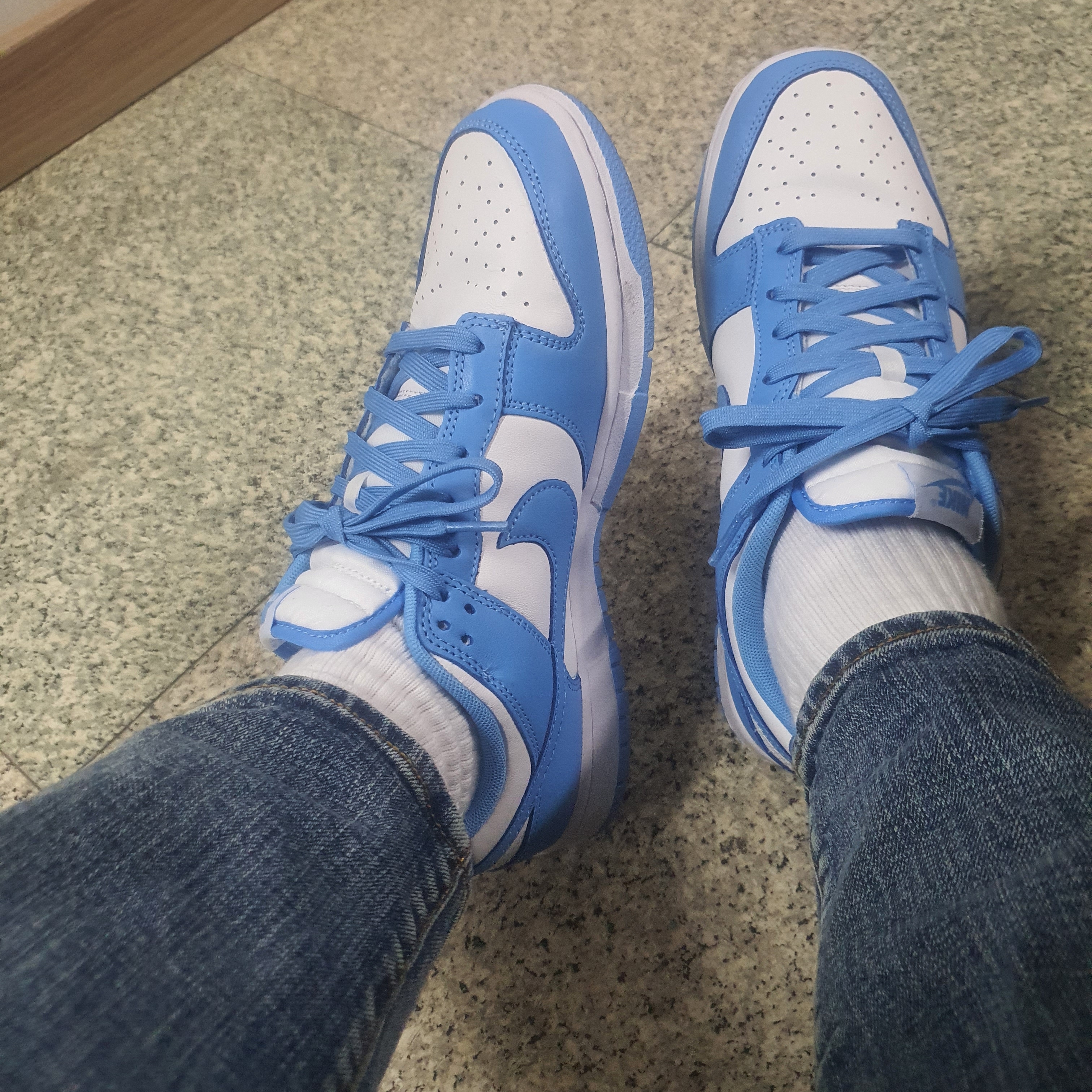 Nike Dunk Low Retro University Blue 착용 스타일