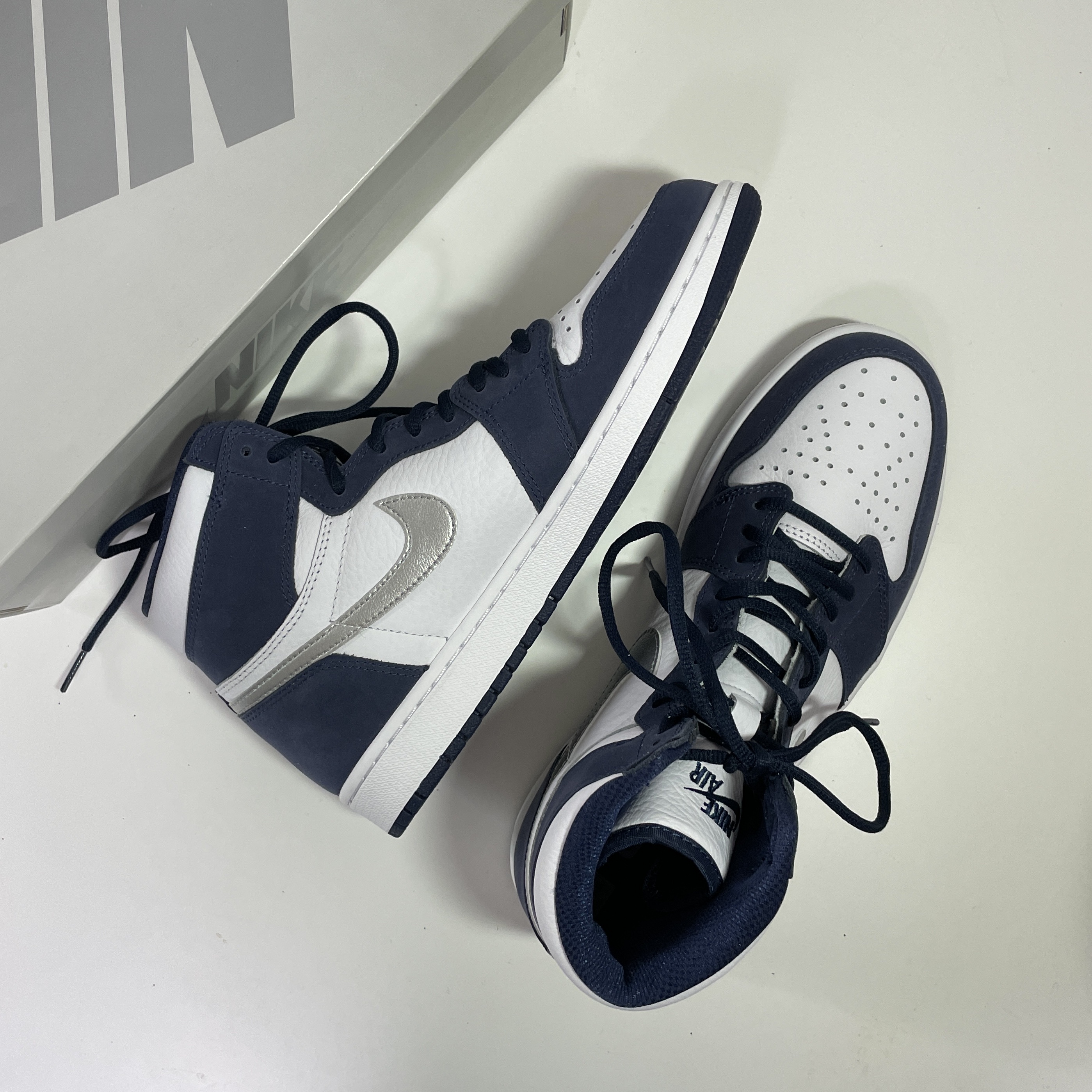 Jordan 1 Retro High OG CO.JP Midnight Navy 착용 스타일 - 1