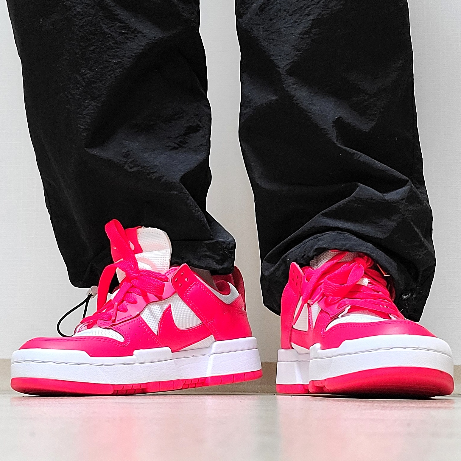 (W) Nike Dunk Low Disrupt Siren Red 착용 스타일 - 3