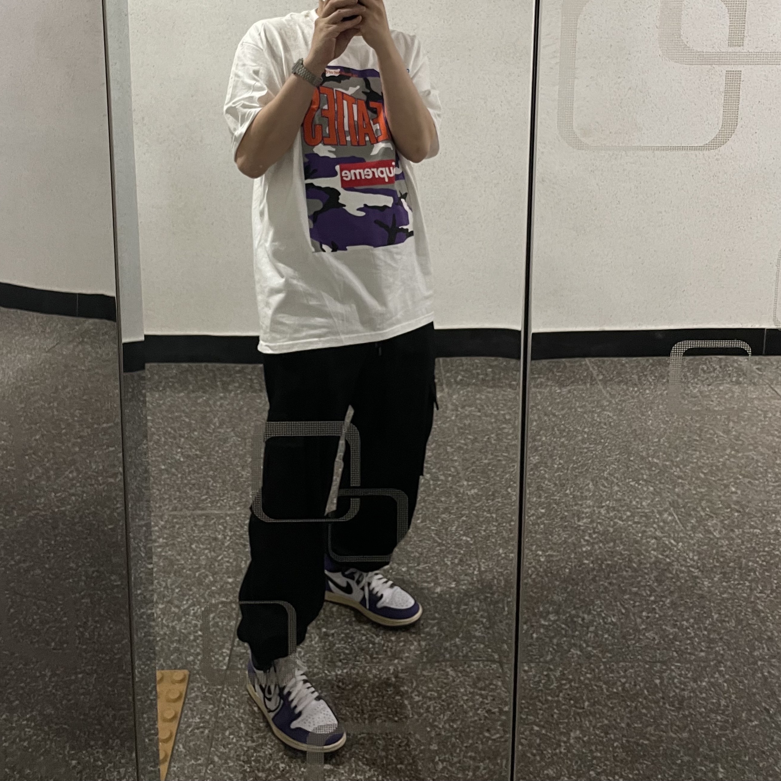 Supreme Wheaties T-Shirt White - 21SS, Jordan 1 Retro High OG Court Purple 2020 착용 스타일