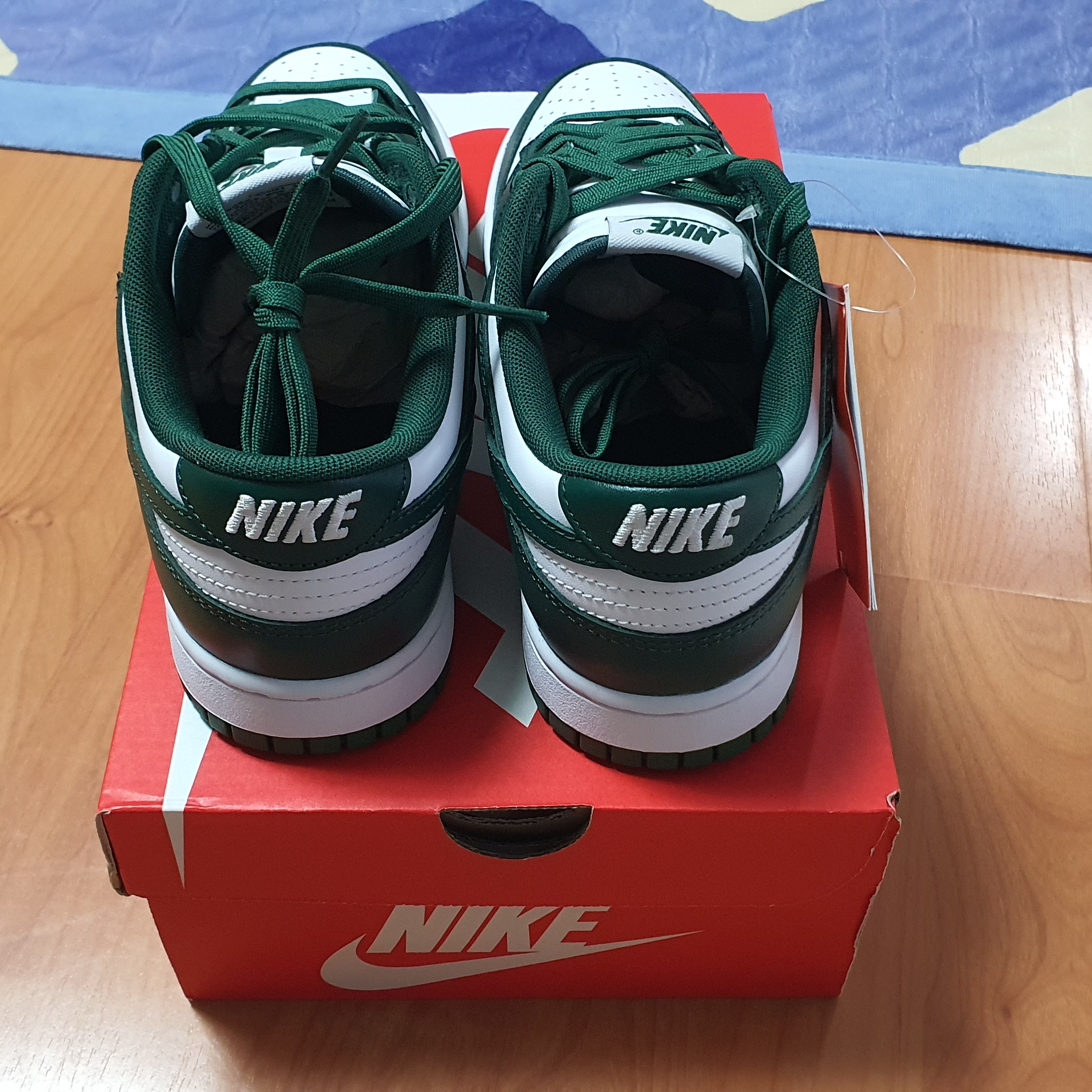 Nike Dunk Low Retro Varsity Green 착용 스타일 - 3