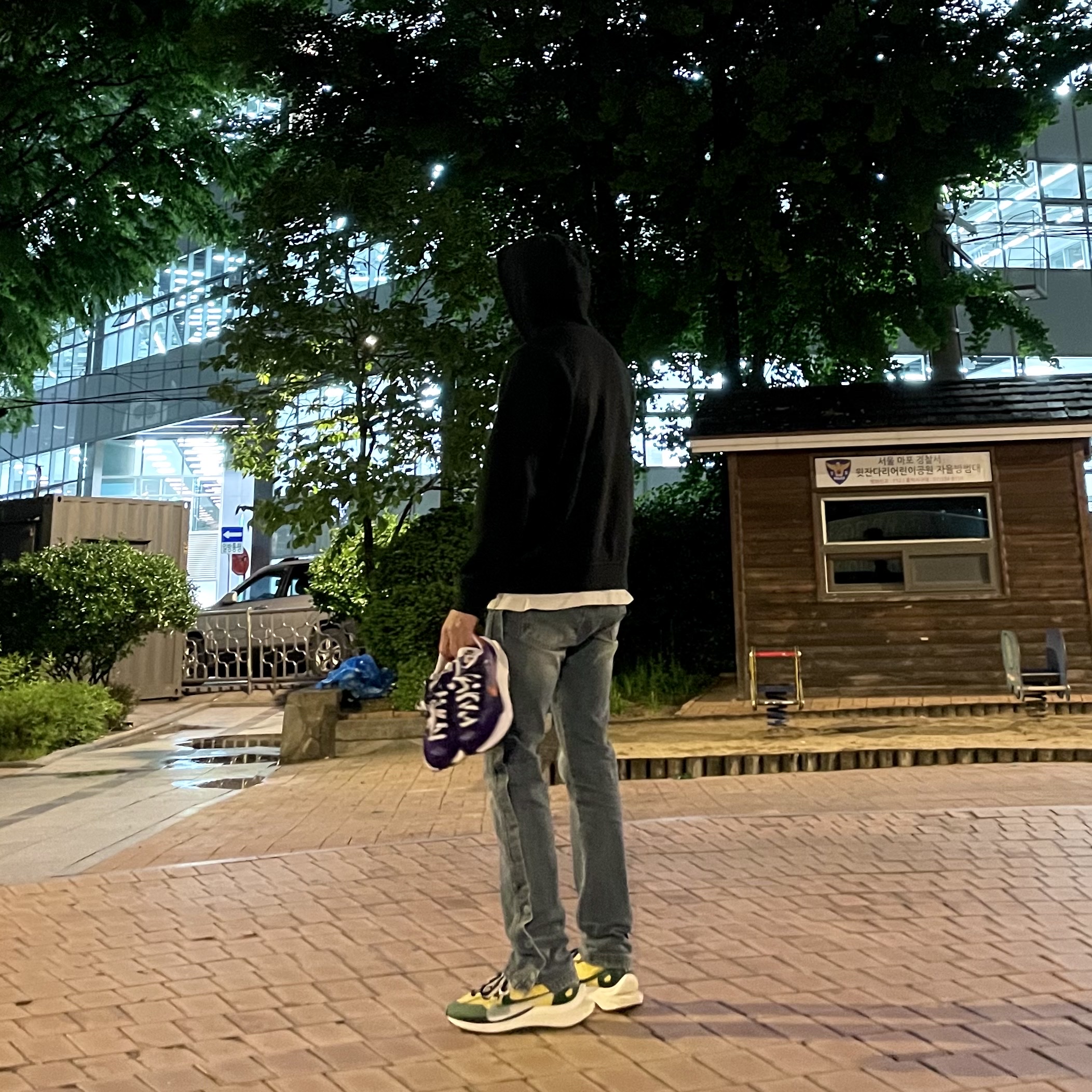 Nike x Sacai VaporWaffle Dark Iris, Nike x Sacai VaporWaffle Tour Yellow & Gorge Green Sail 착용 스타일