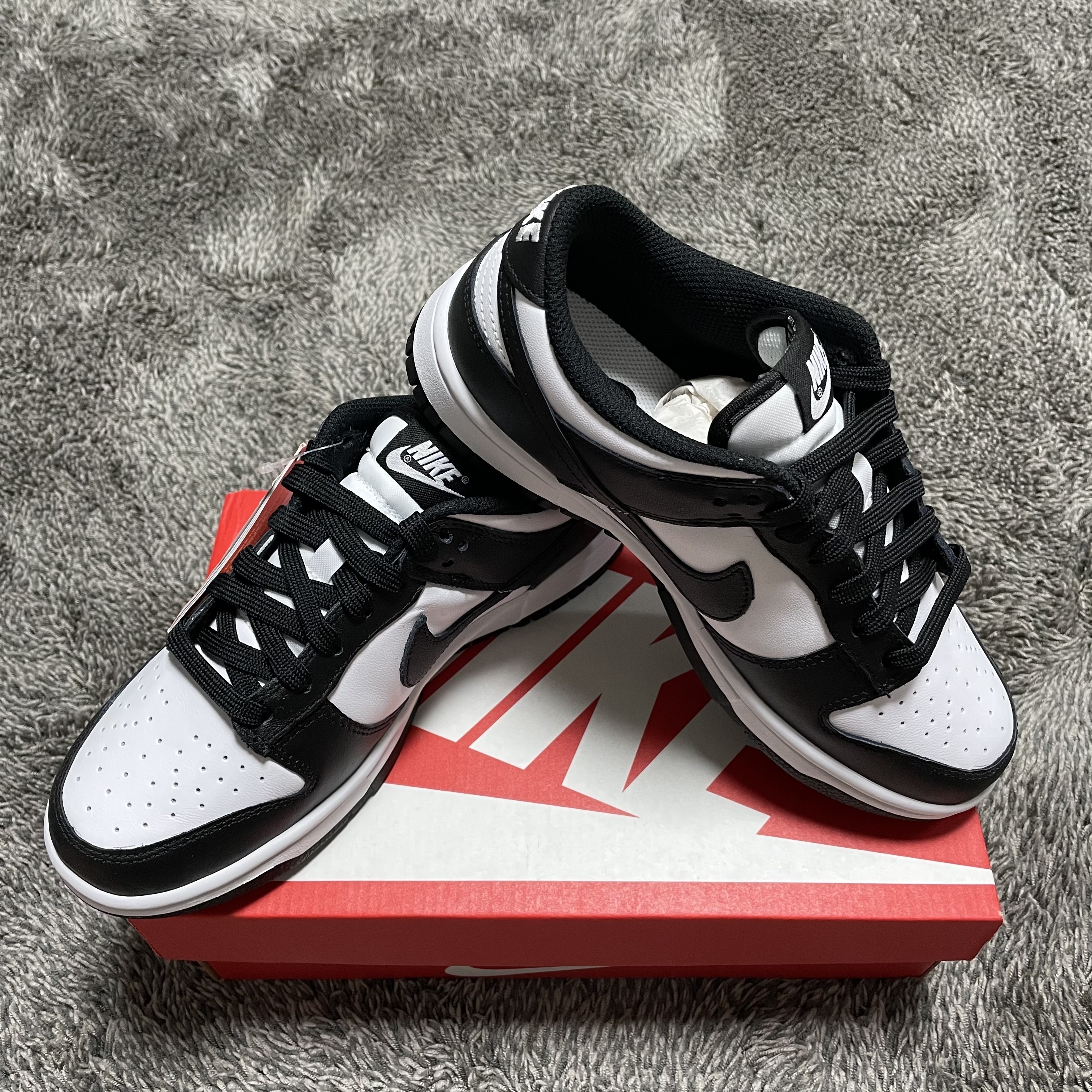(W) Nike Dunk Low Black, (GS) Nike Dunk Low Black 착용 스타일 - 1