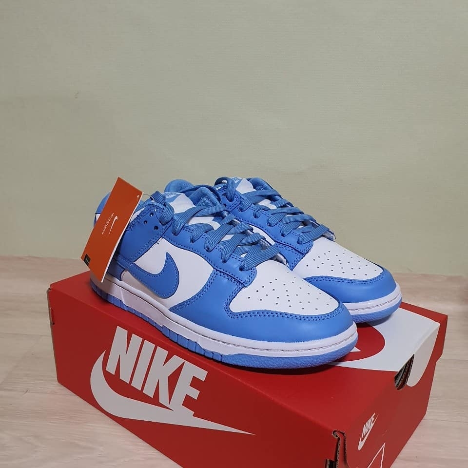 Nike Dunk Low Retro University Blue 착용 스타일 - 1