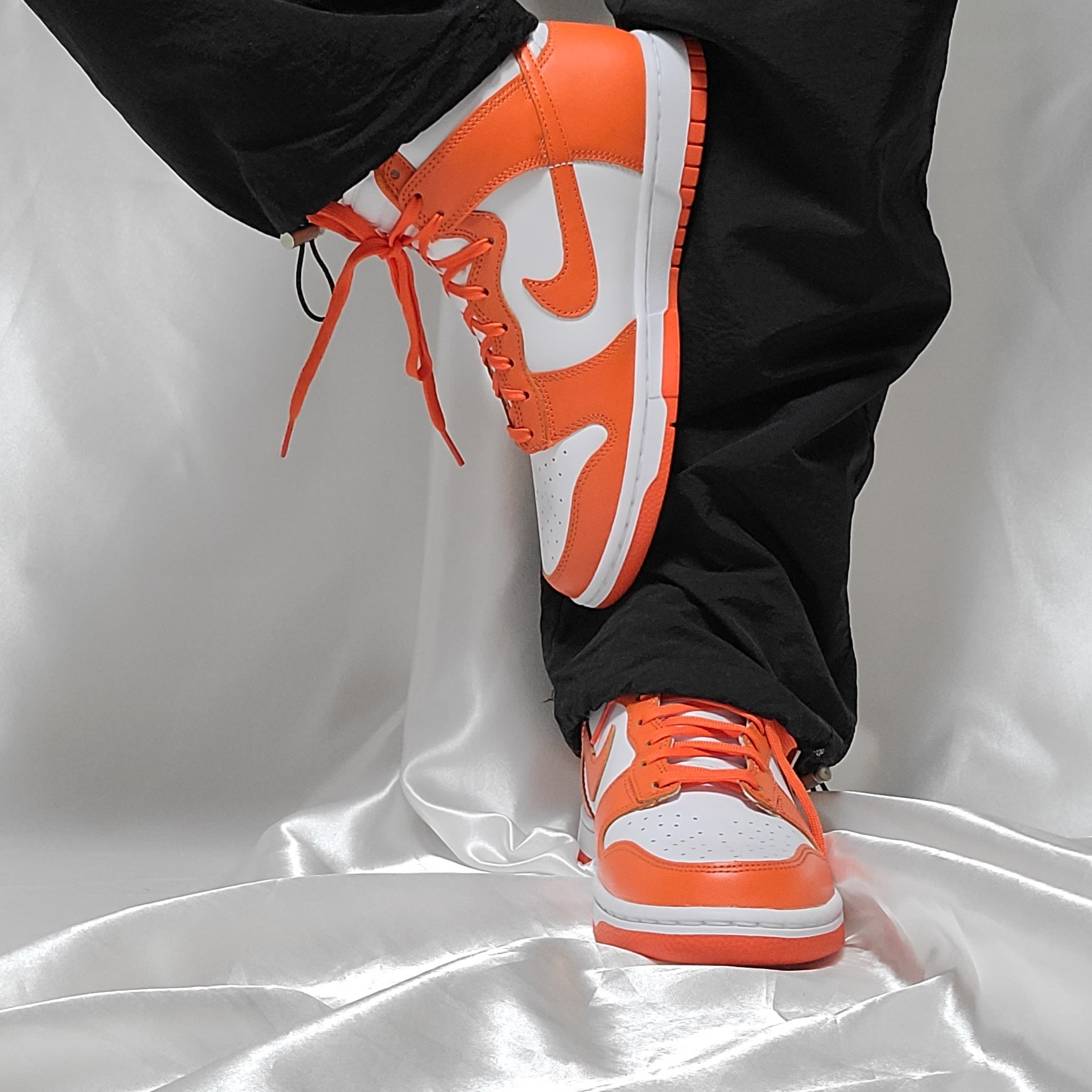 (W) Nike Dunk High Orange Blaze, Nike Dunk High Retro Orange Blaze 착용 스타일 - 3