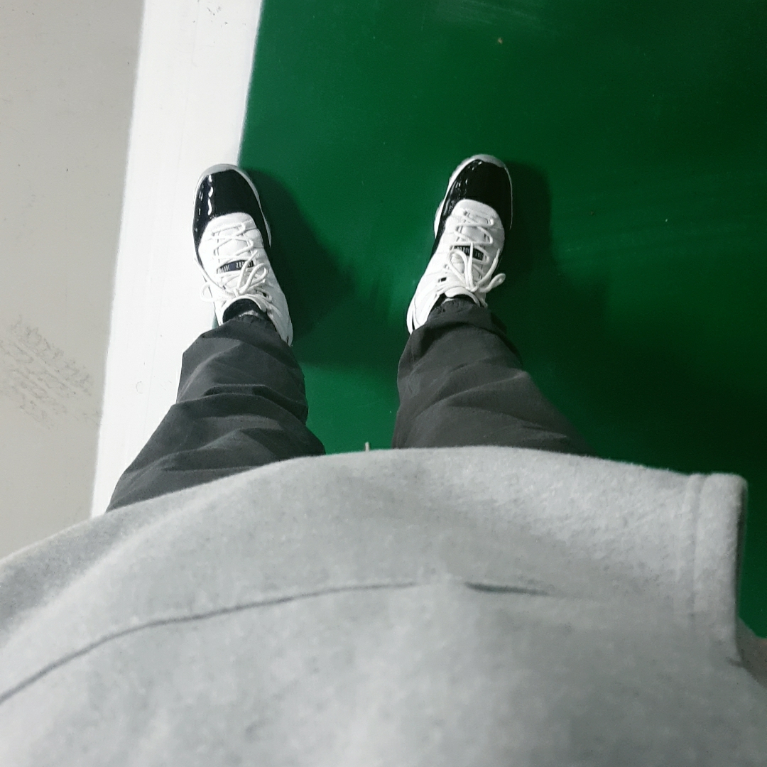 Jordan 11 Retro Concord 2018 착용 스타일