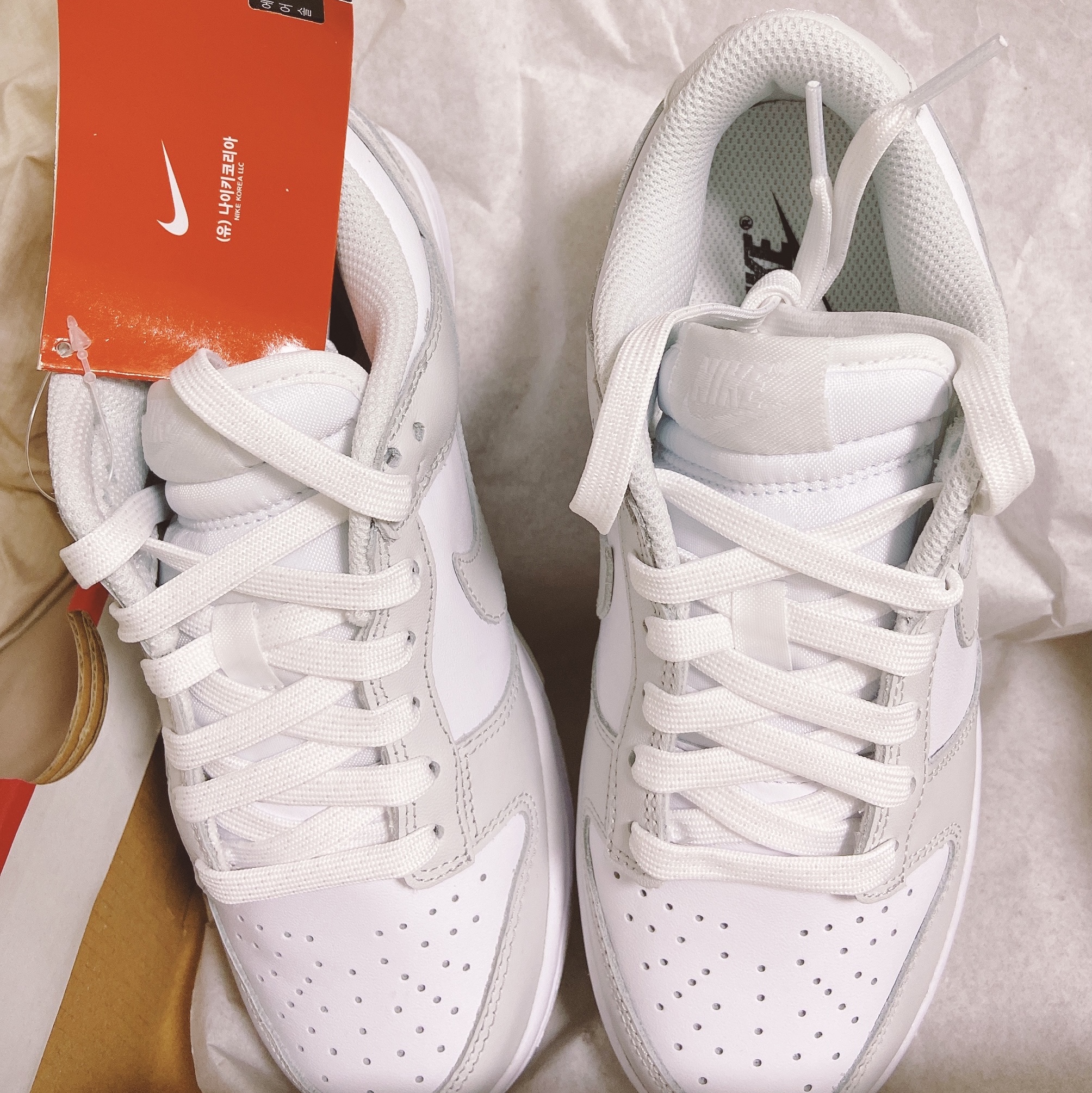 (W) Nike Dunk Low Photon Dust 착용 스타일 - 1